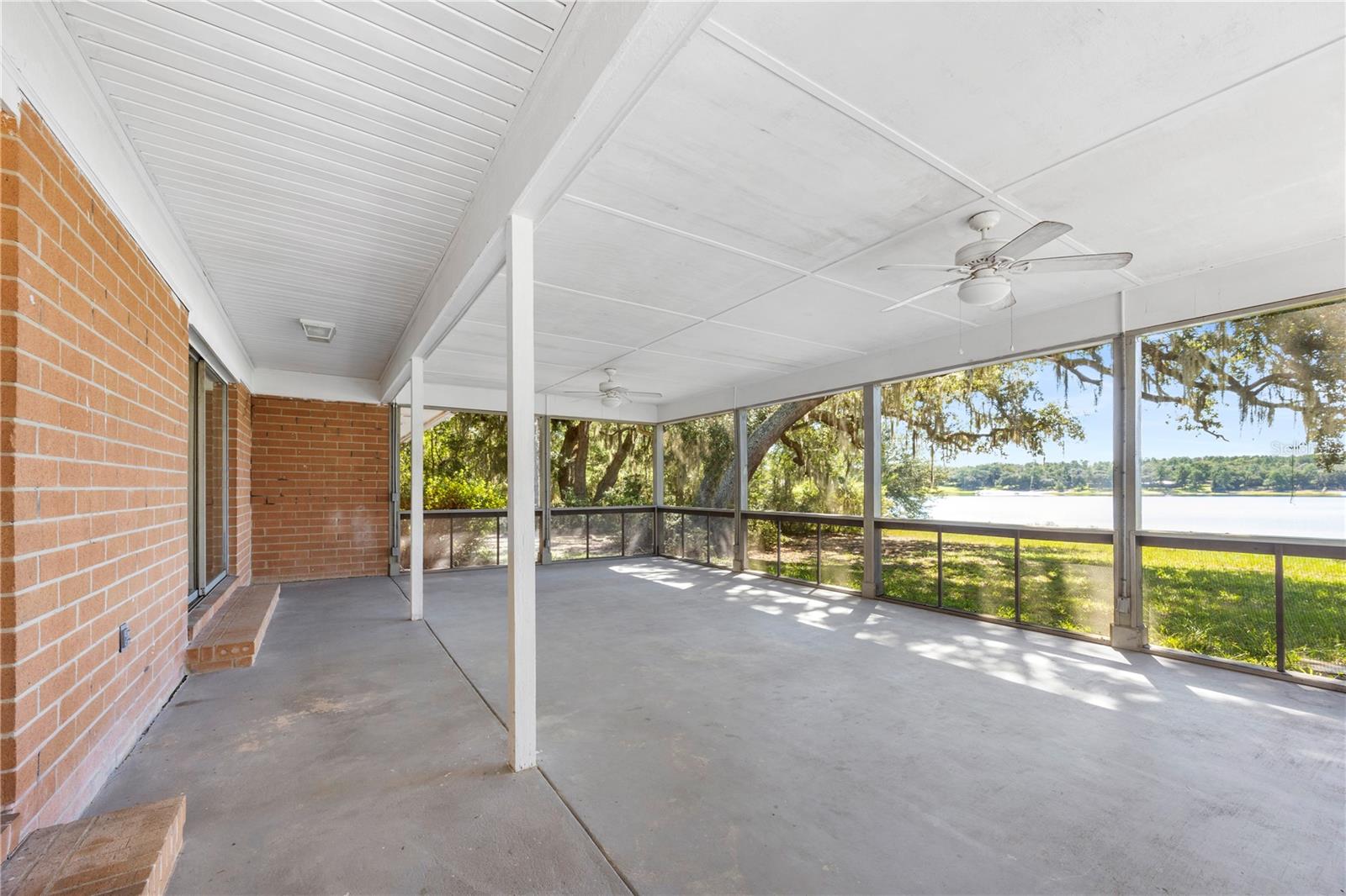 150 LONG LAKE RD, HAWTHORNE, FL, 32640