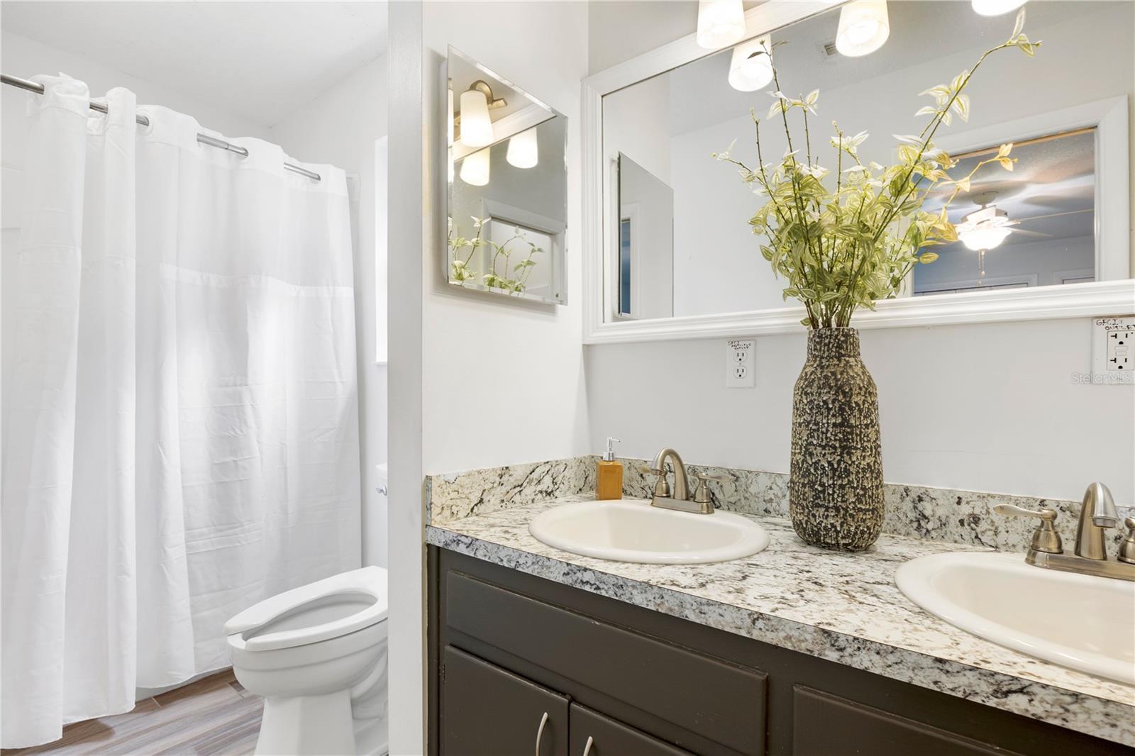 150 LONG LAKE RD, HAWTHORNE, FL, 32640