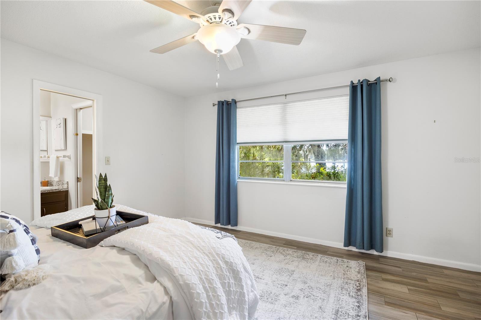 150 LONG LAKE RD, HAWTHORNE, FL, 32640