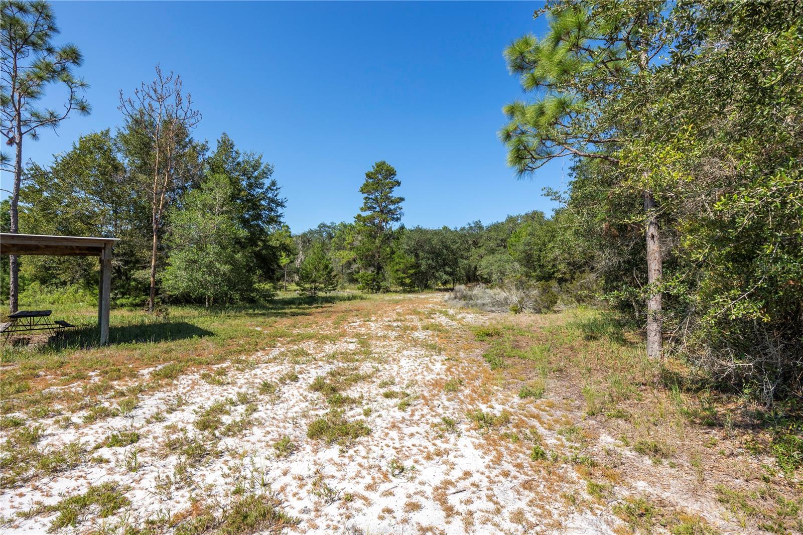150 LONG LAKE RD, HAWTHORNE, FL, 32640