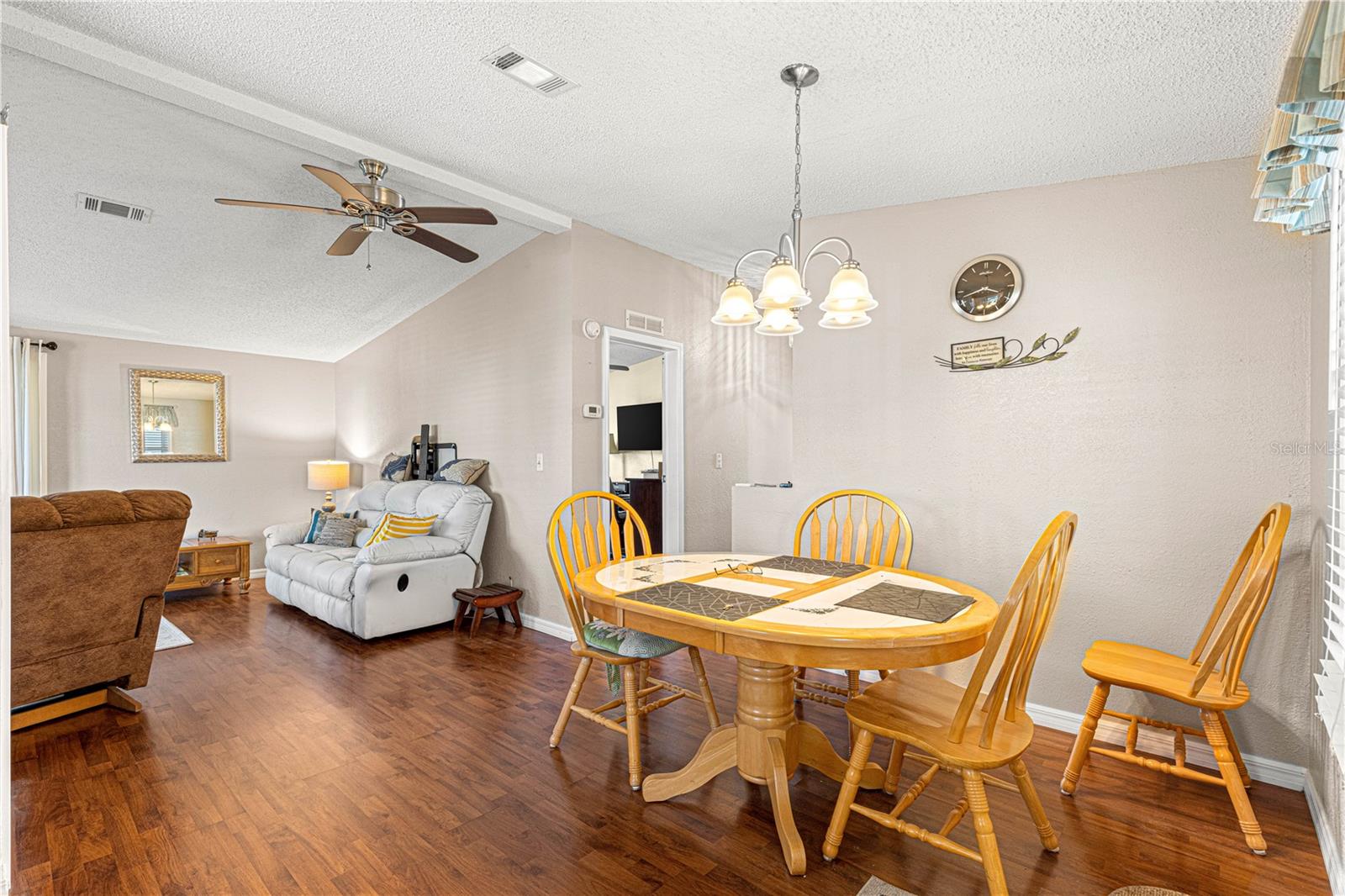 1854 W SCHWARTZ BLVD, LADY LAKE, FL, 32159