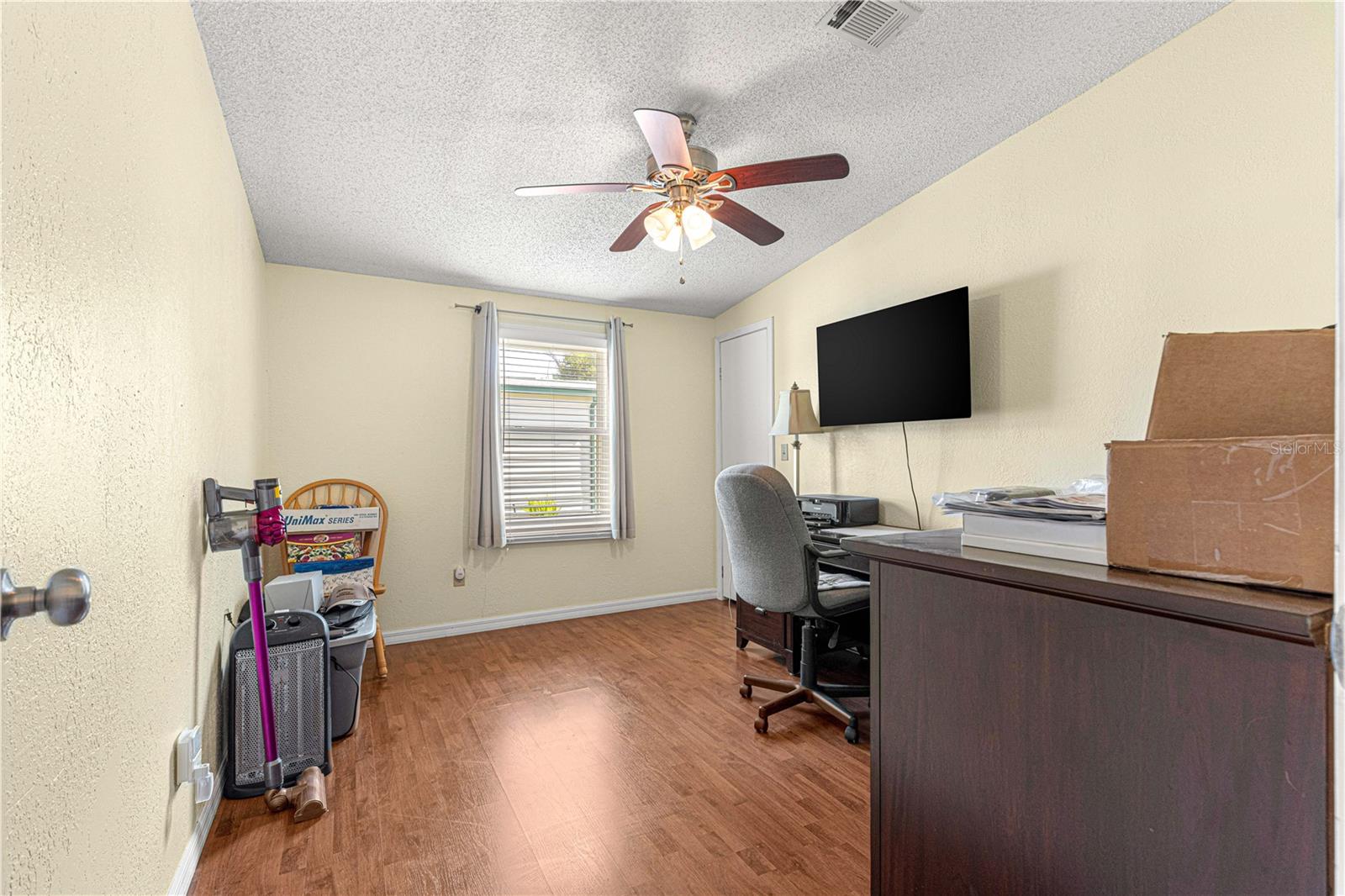 1854 W SCHWARTZ BLVD, LADY LAKE, FL, 32159