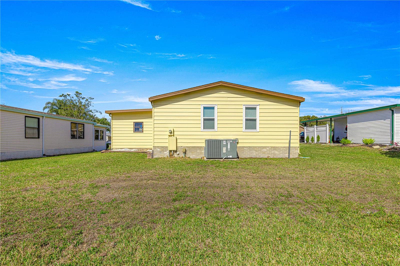 1854 W SCHWARTZ BLVD, LADY LAKE, FL, 32159