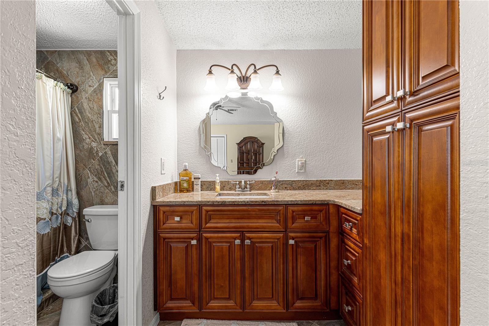 1854 W SCHWARTZ BLVD, LADY LAKE, FL, 32159