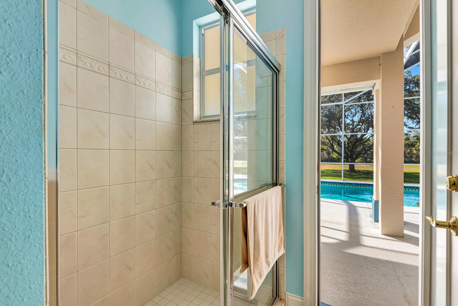 A4640614 Property Photo