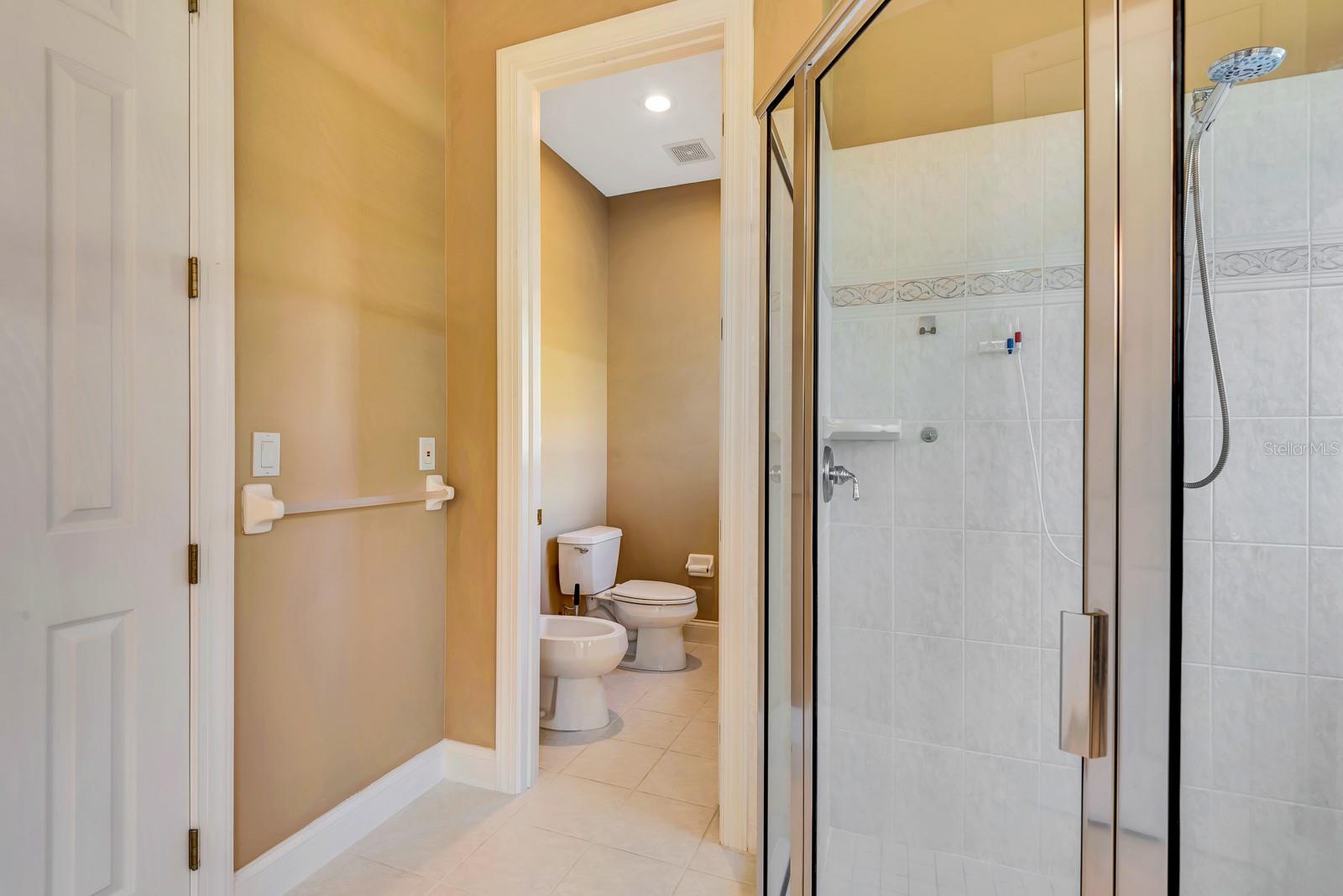 A4640614 Property Photo