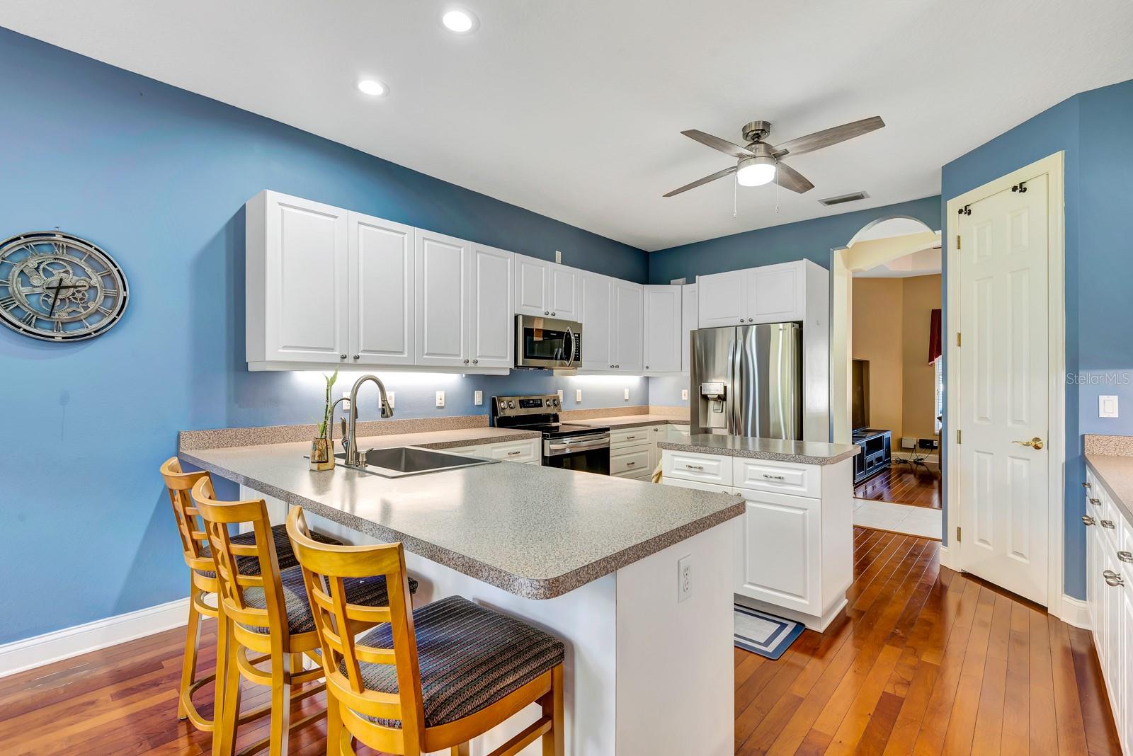A4640614 Property Photo