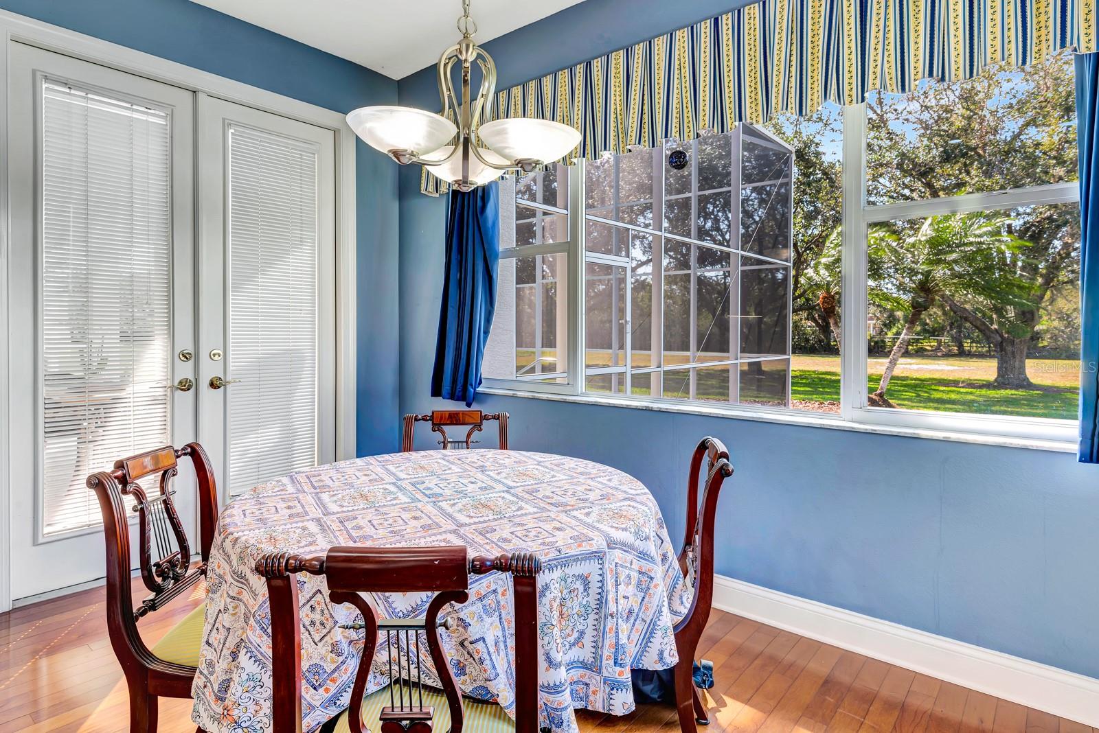 A4640614 Property Photo