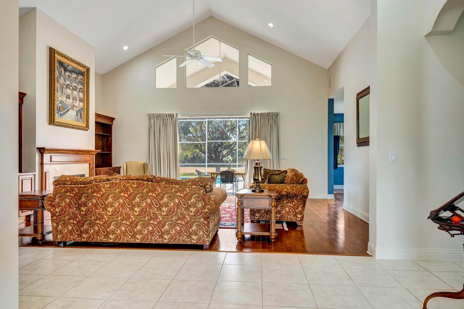 A4640614 Property Photo
