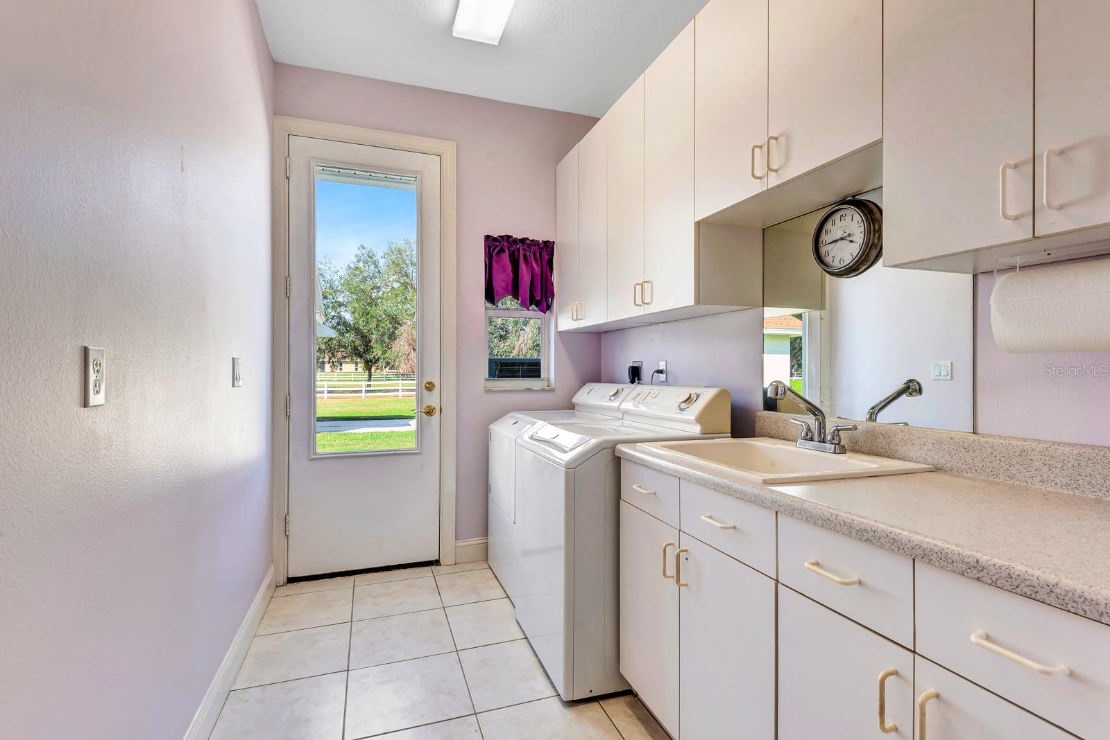 A4640614 Property Photo