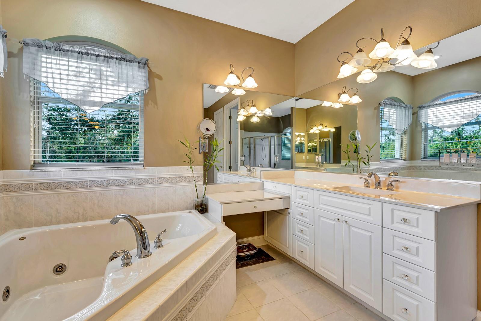 A4640614 Property Photo