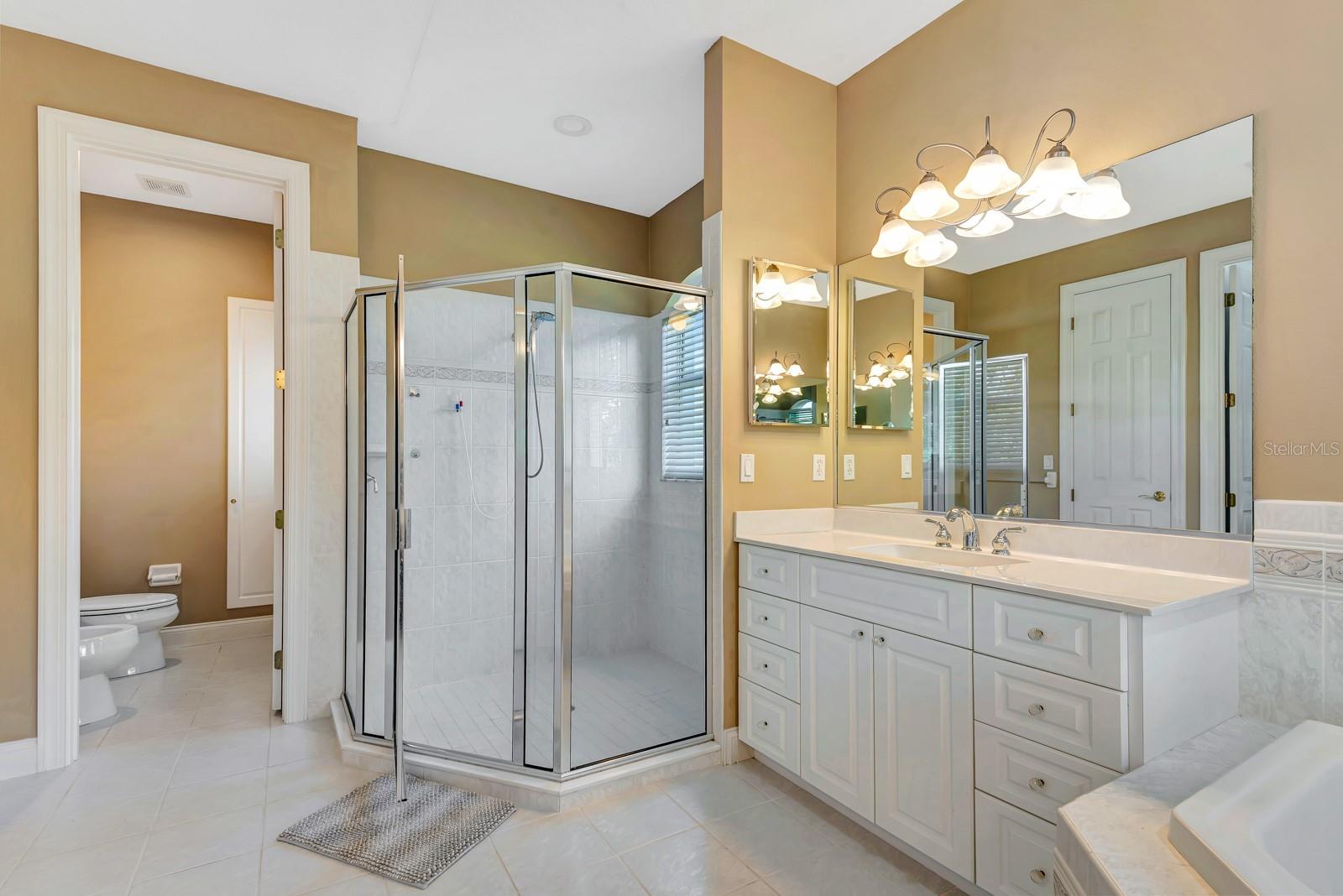 A4640614 Property Photo