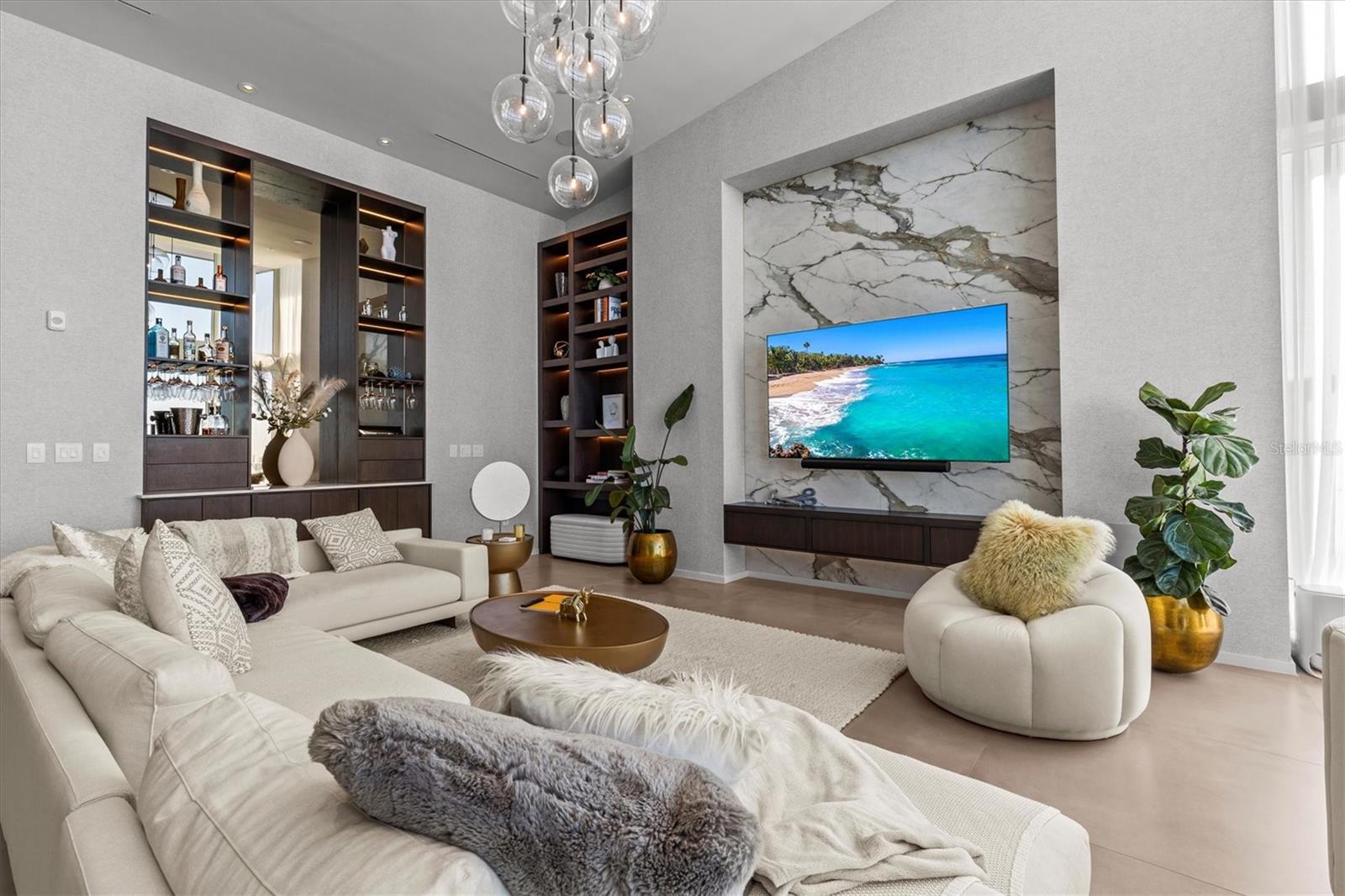 TB8350622 Property Photo