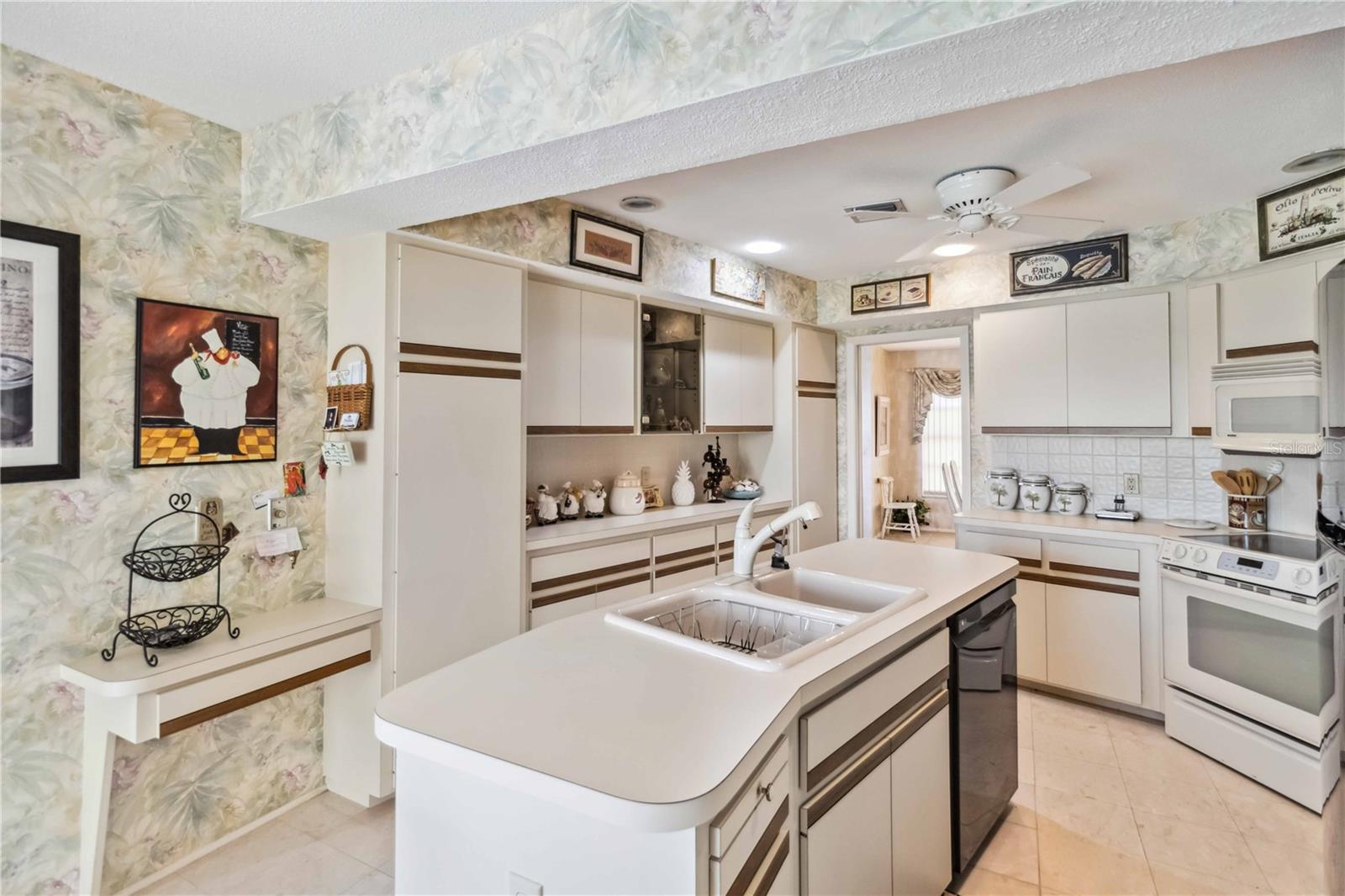 534 WARWICK LN, VENICE, FL, 34293