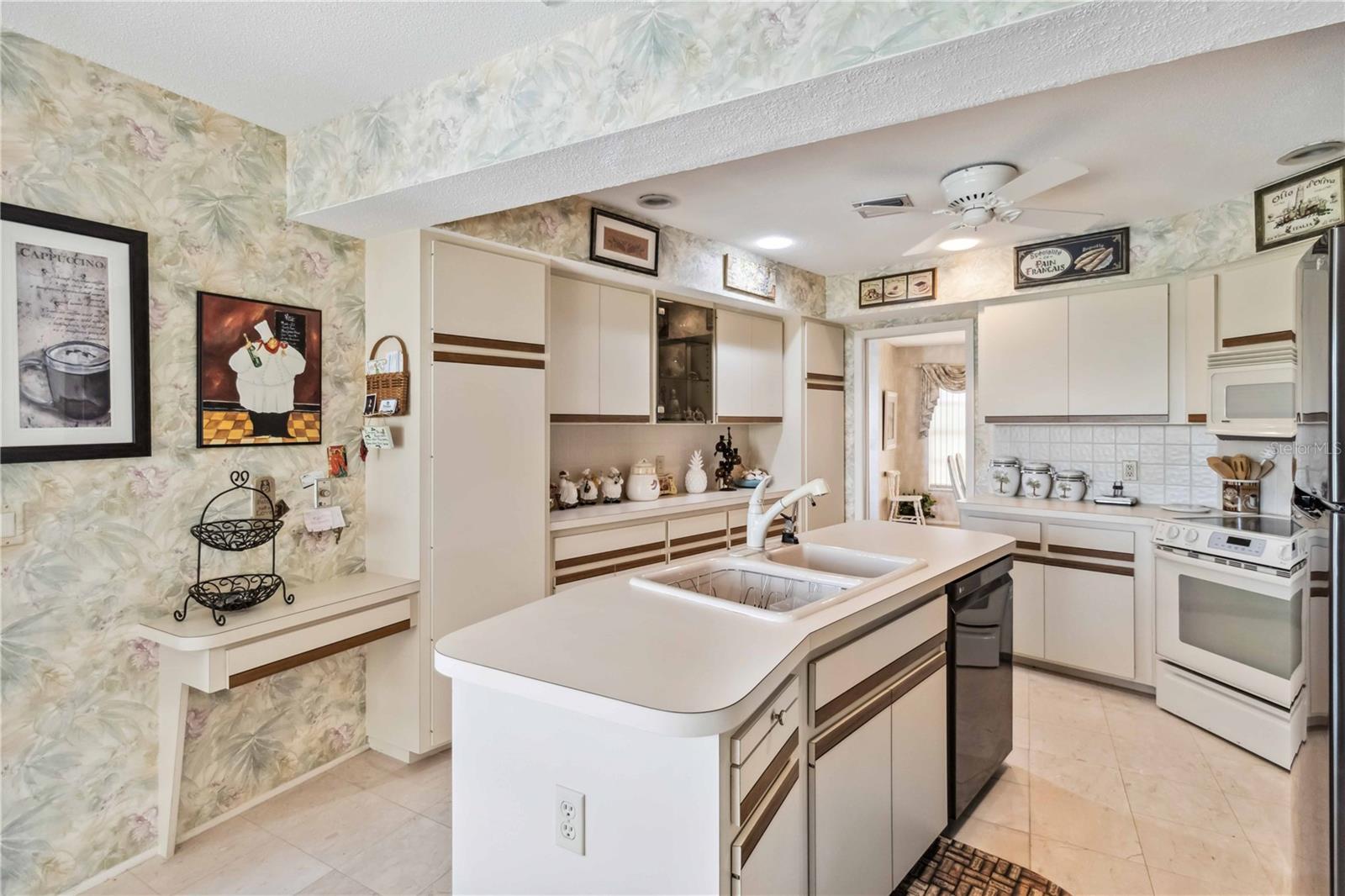 534 WARWICK LN, VENICE, FL, 34293