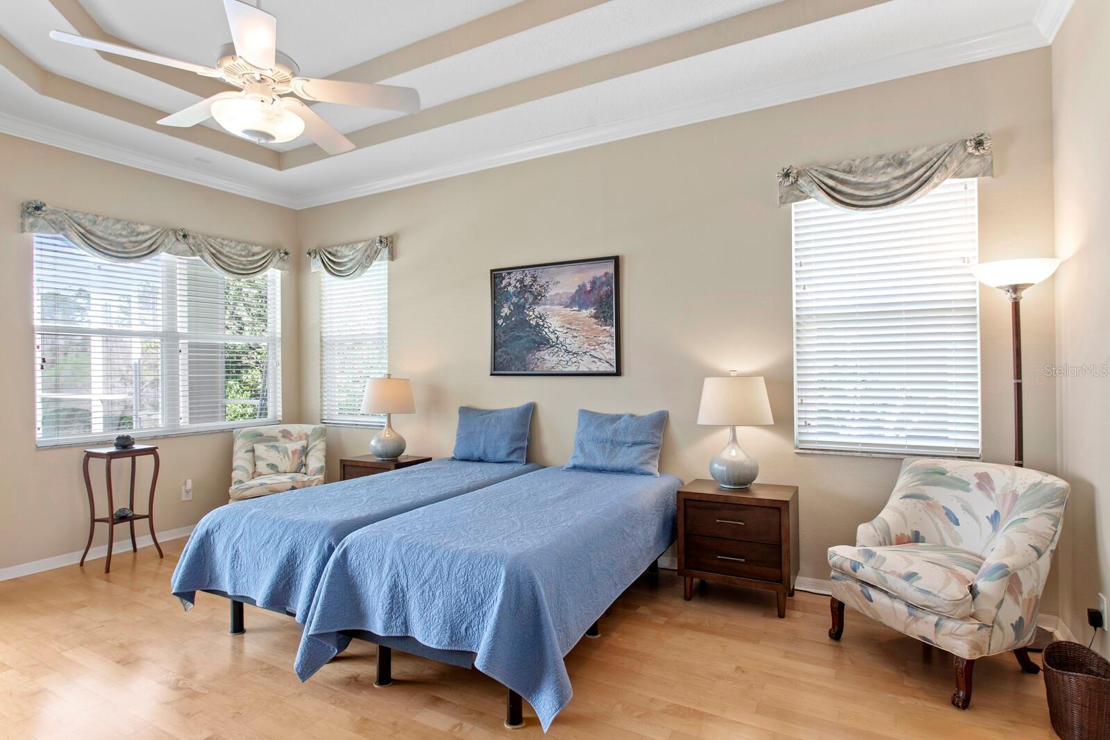 10214 GARDEN ALCOVE DR, TAMPA, FL, 33647