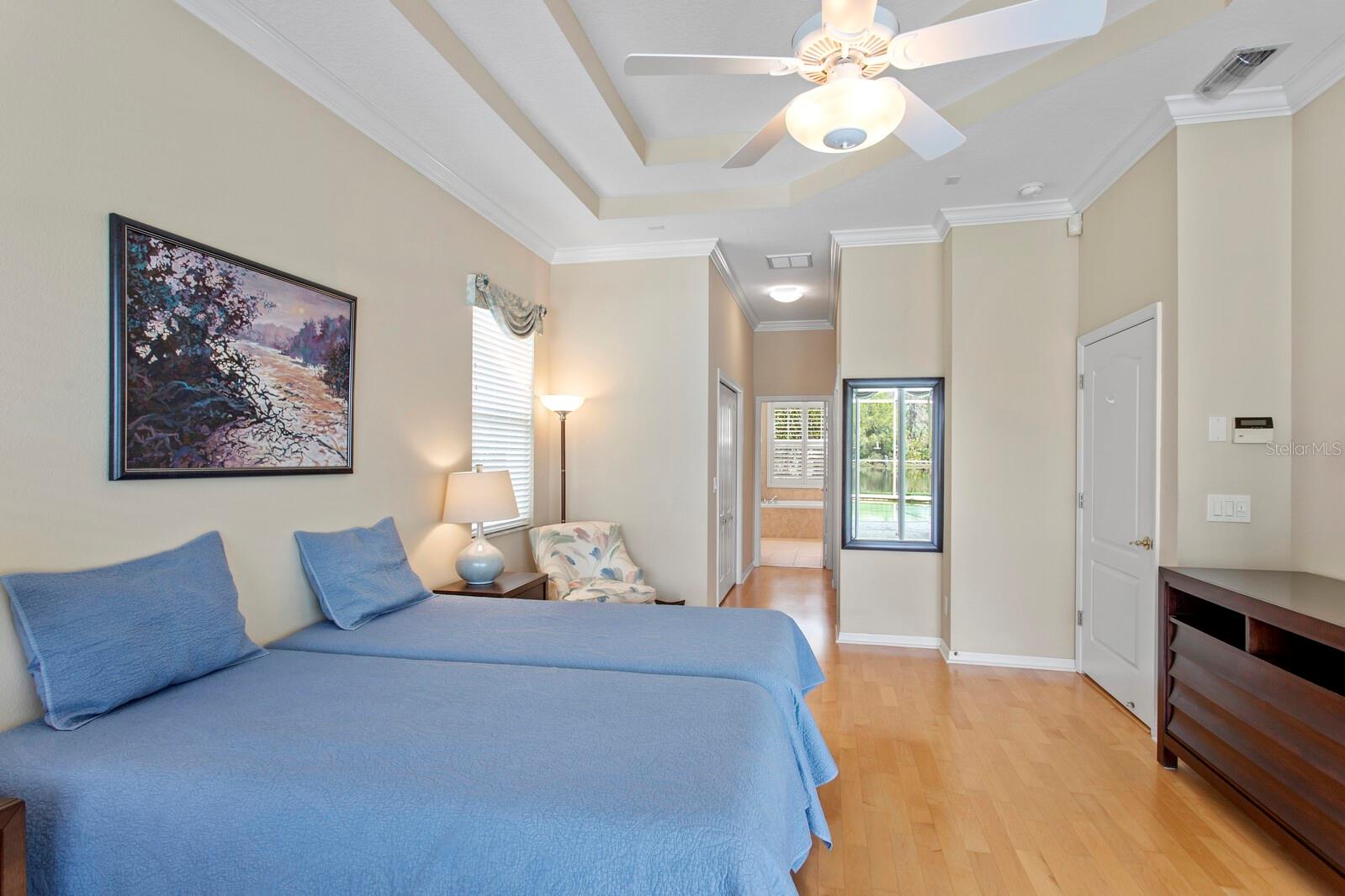 10214 GARDEN ALCOVE DR, TAMPA, FL, 33647