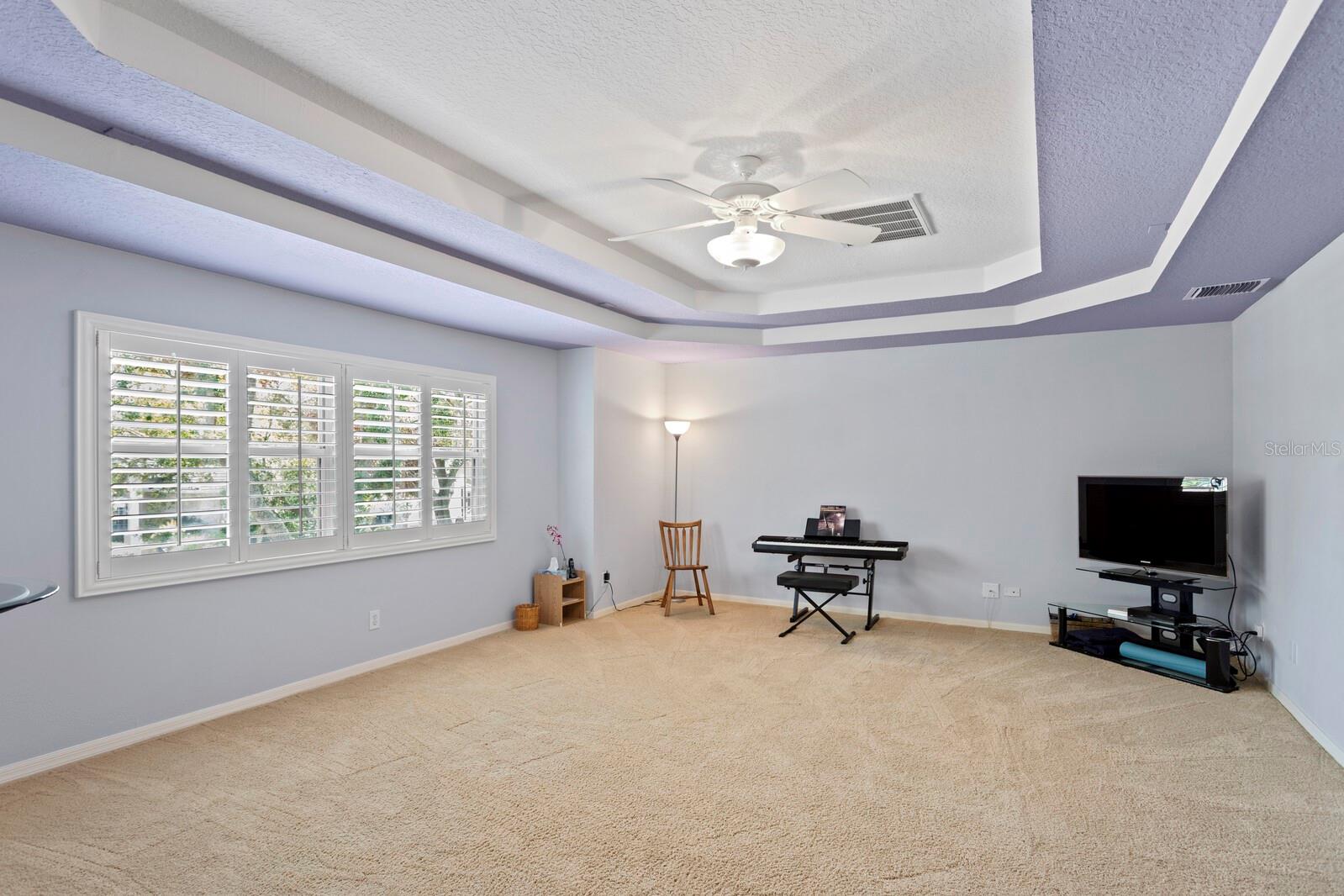 10214 GARDEN ALCOVE DR, TAMPA, FL, 33647