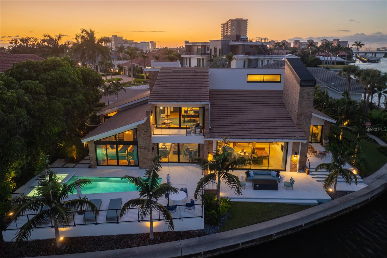 TB8350653 Property Photo