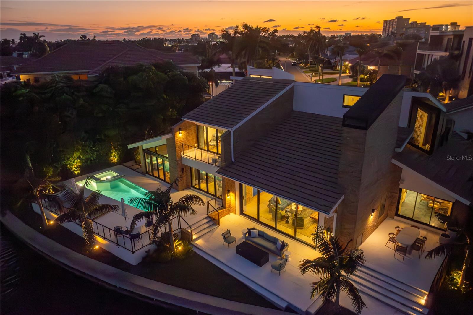 TB8350653 Property Photo