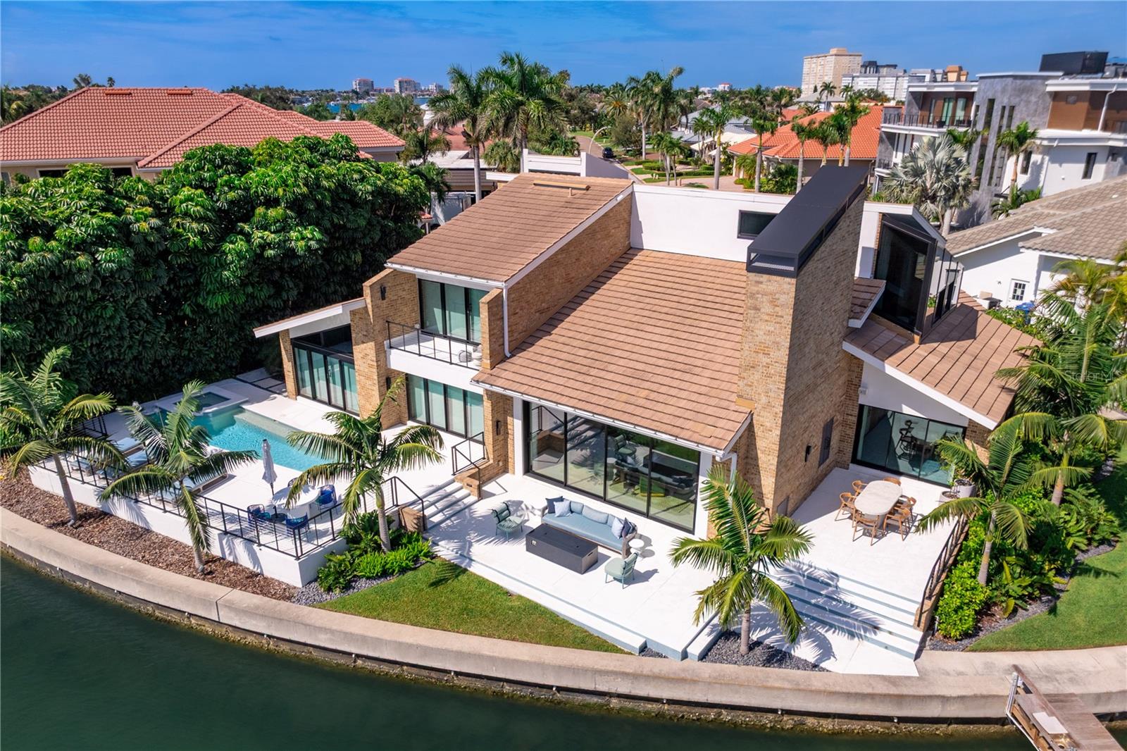 TB8350653 Property Photo