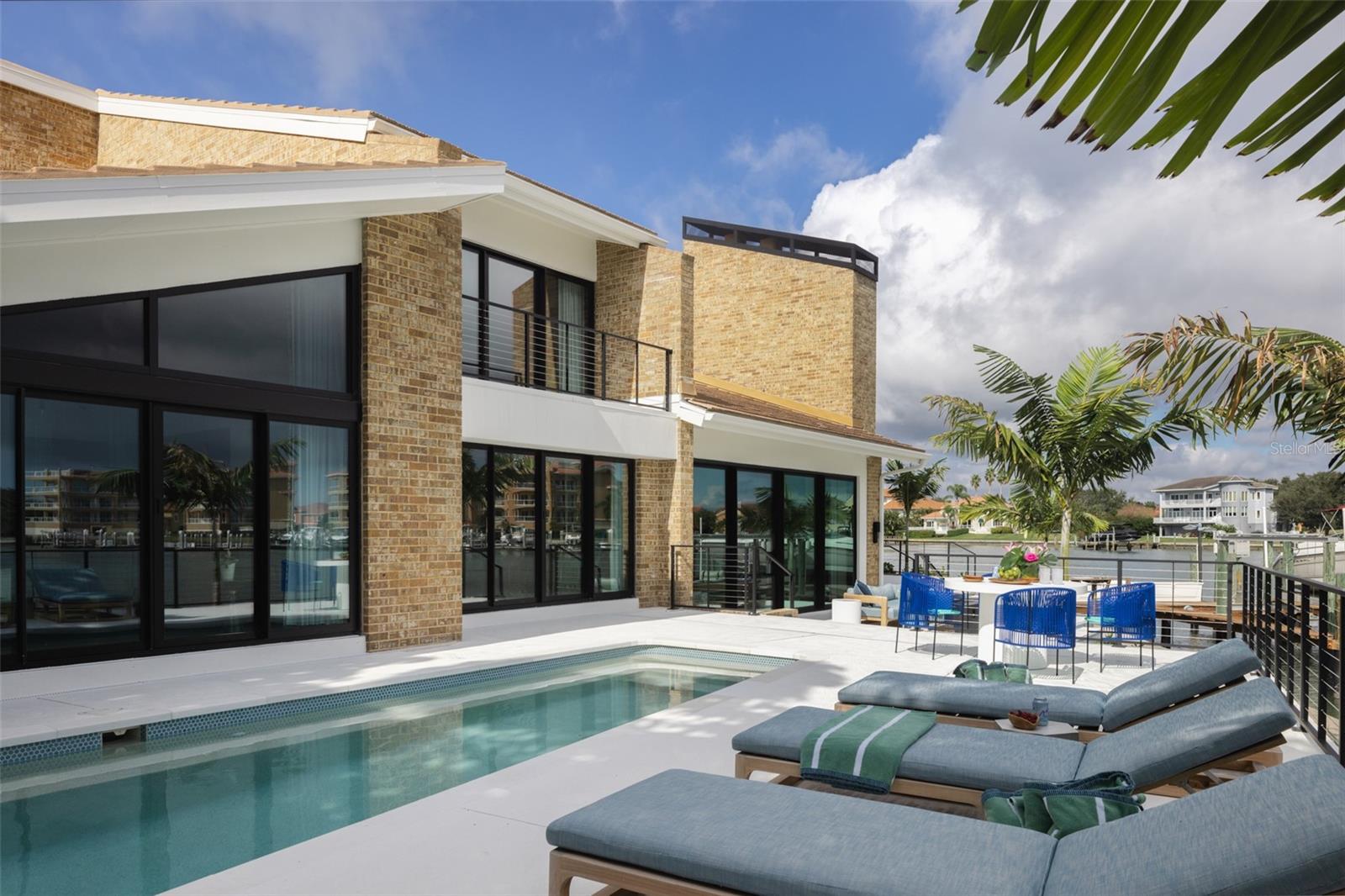 TB8350653 Property Photo