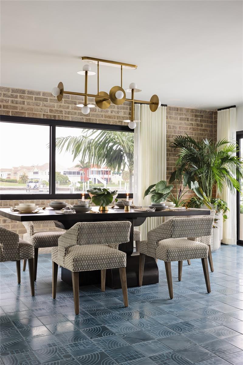 TB8350653 Property Photo