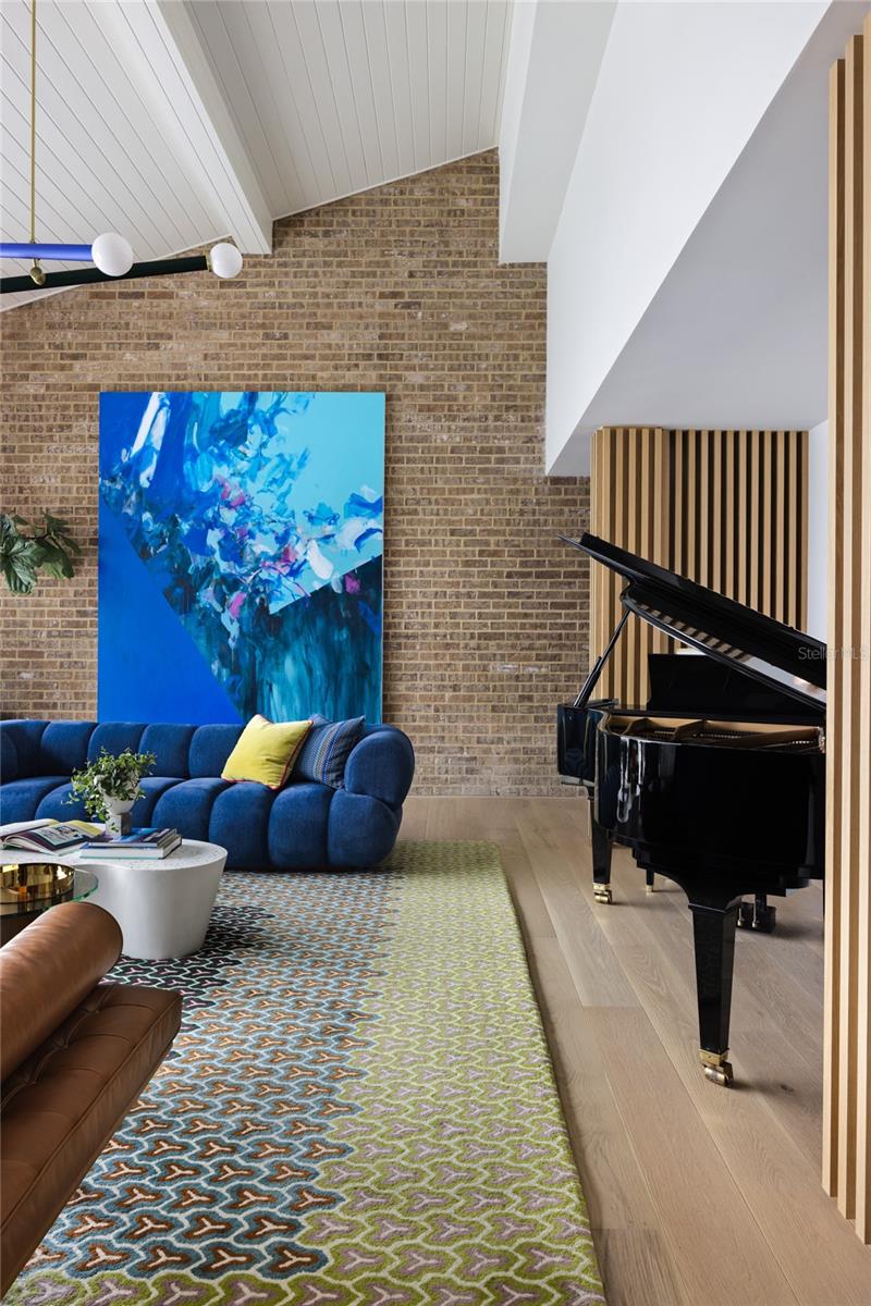 TB8350653 Property Photo