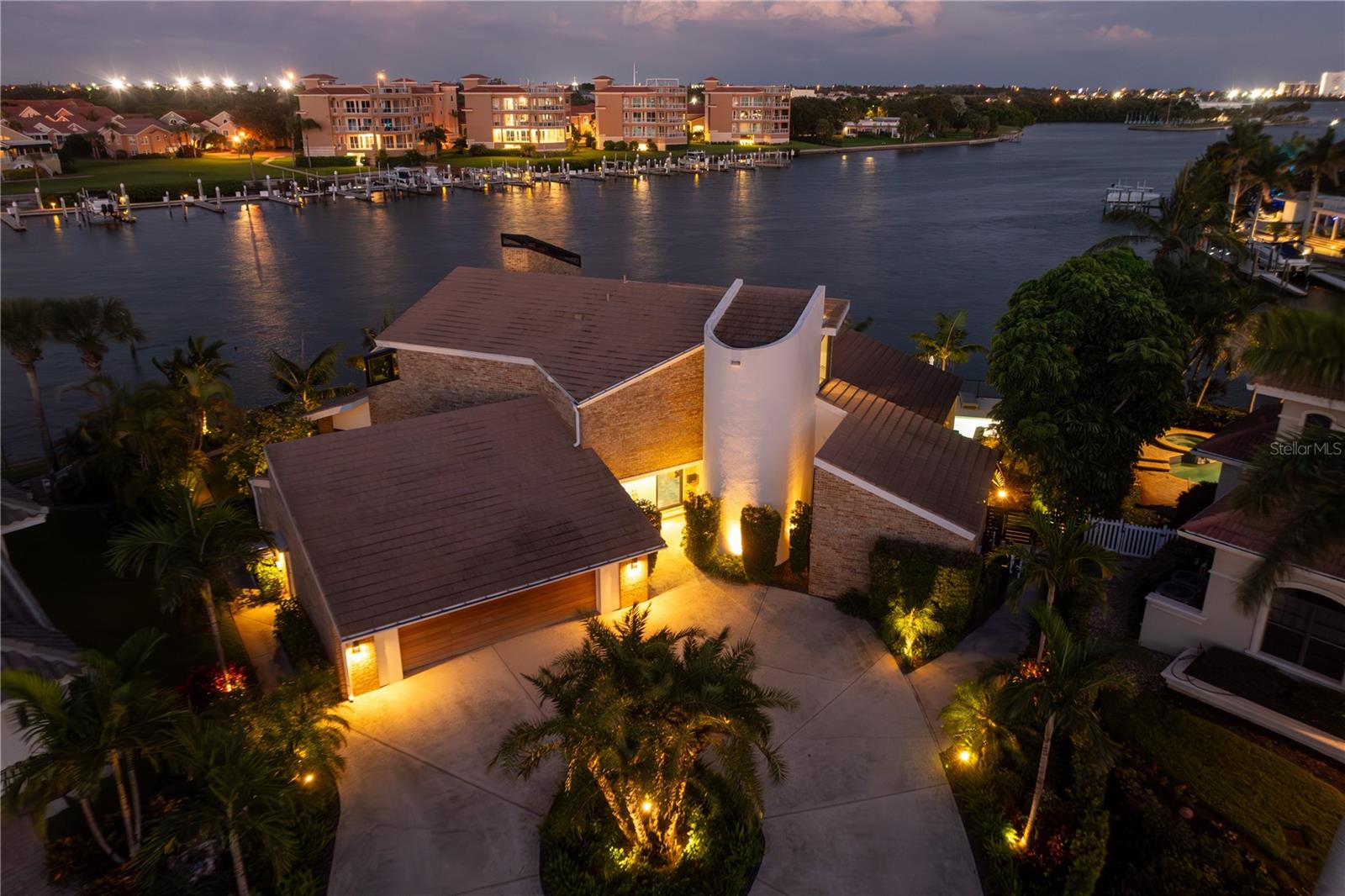 TB8350653 Property Photo