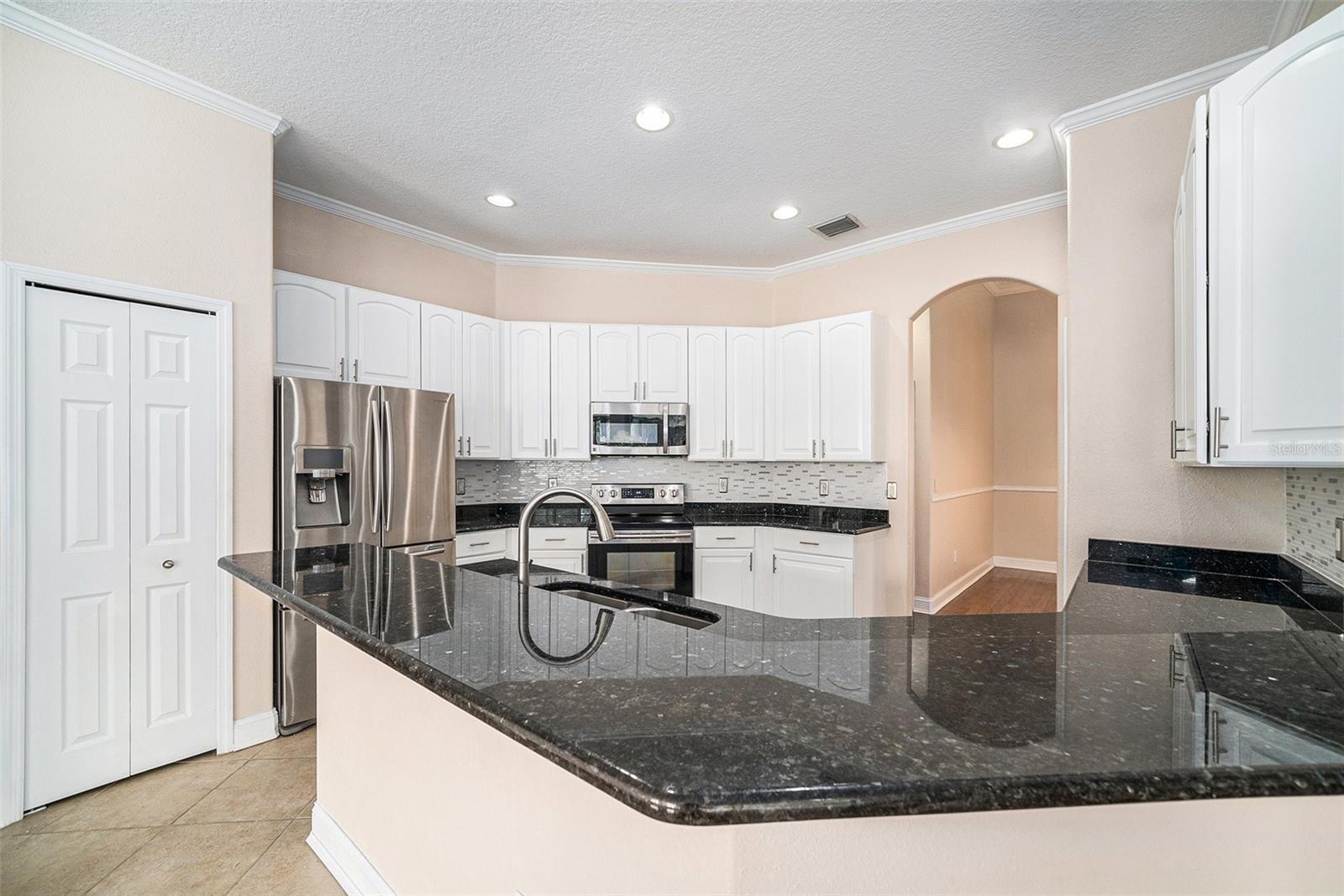 1704 CRESSWELL MANOR CT, DOVER, FL, 33527