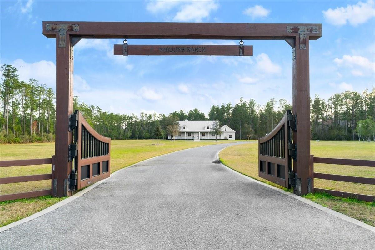 110 CREEKSIDE DR, BUNNELL, FL, 32110