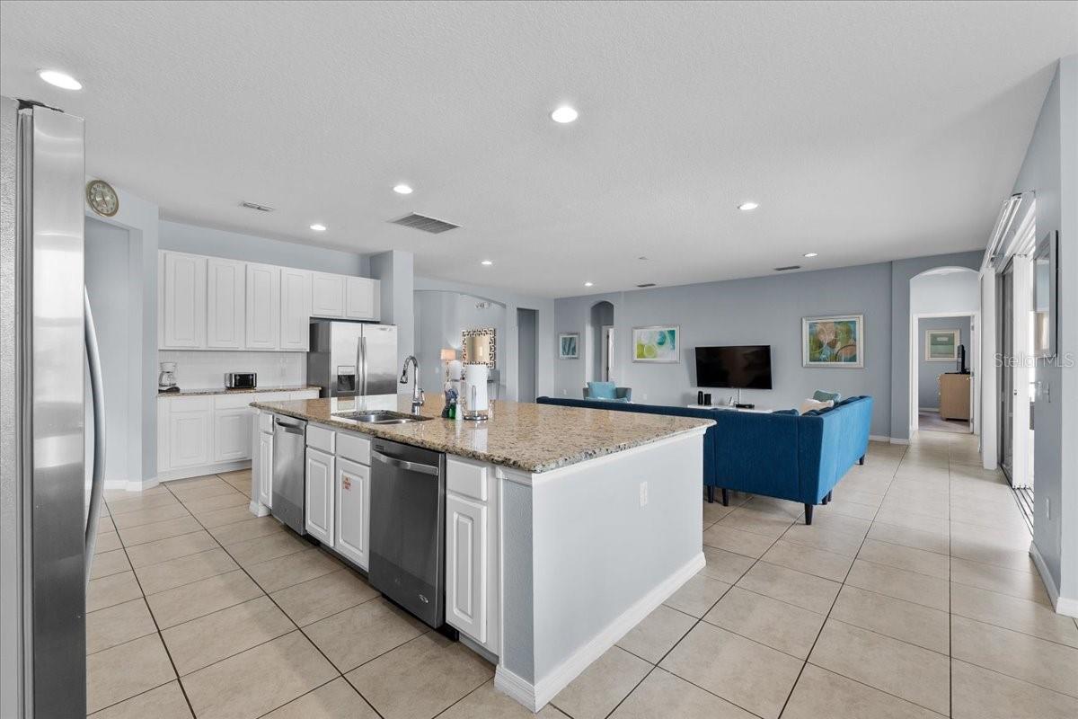 6160 BROAD OAK DR, DAVENPORT, FL, 33837