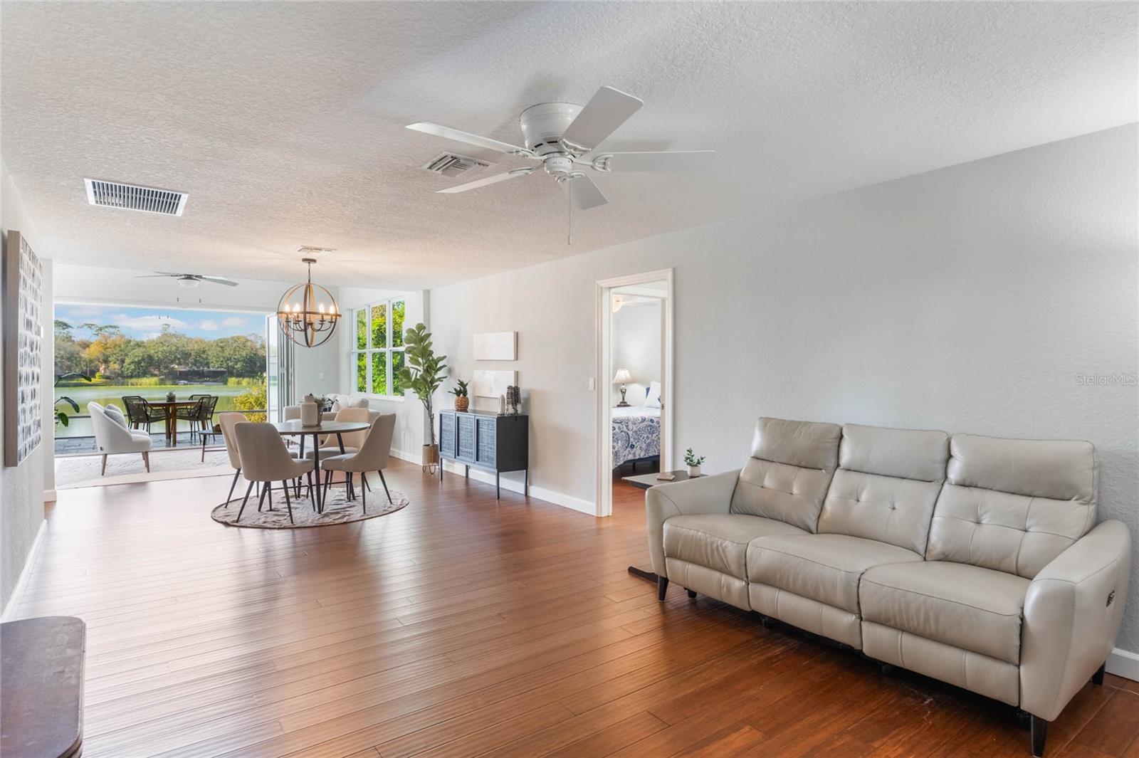 3111 CARMIA DR, ORLANDO, FL, 32806
