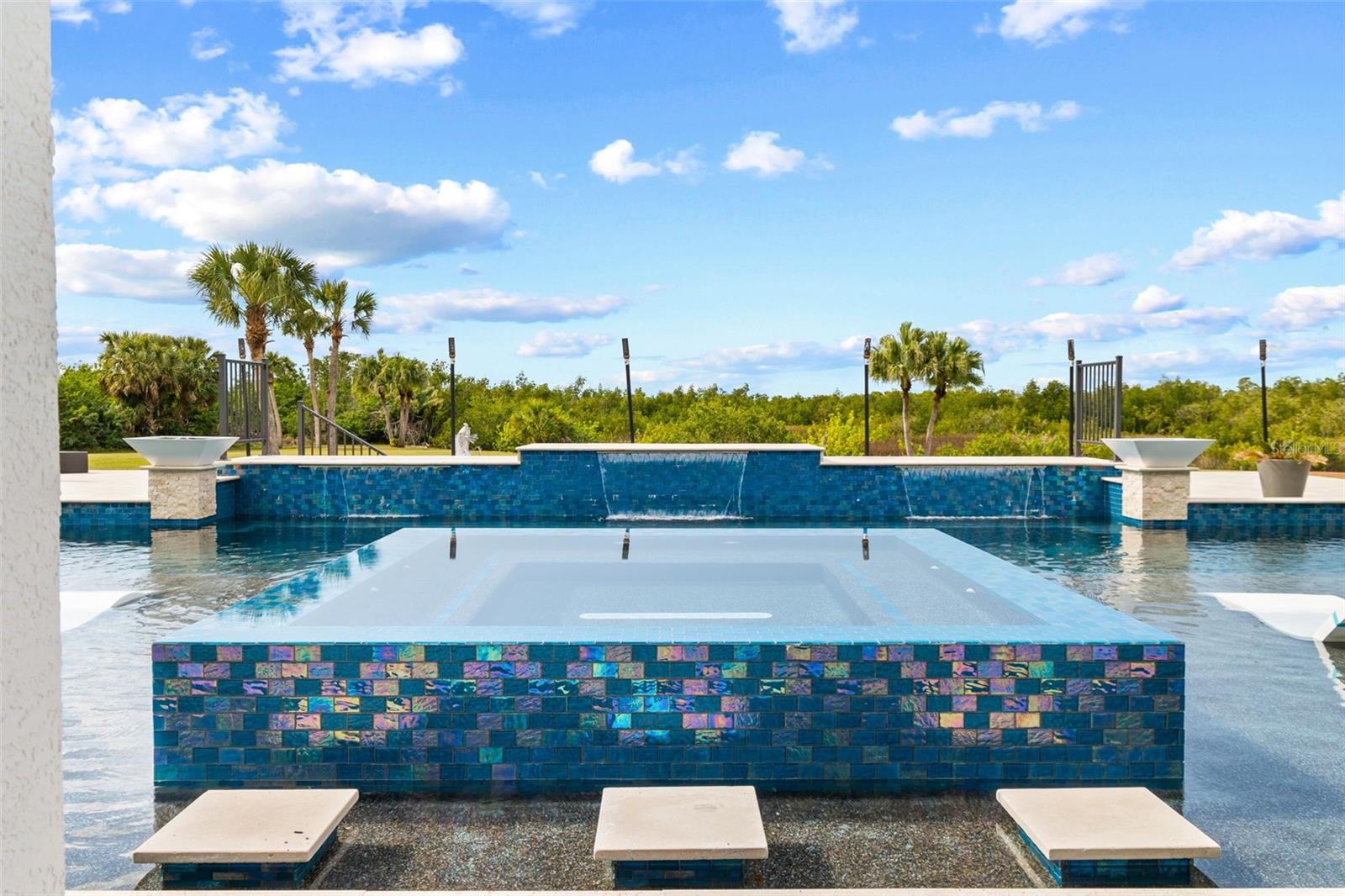 C7505296 Property Photo