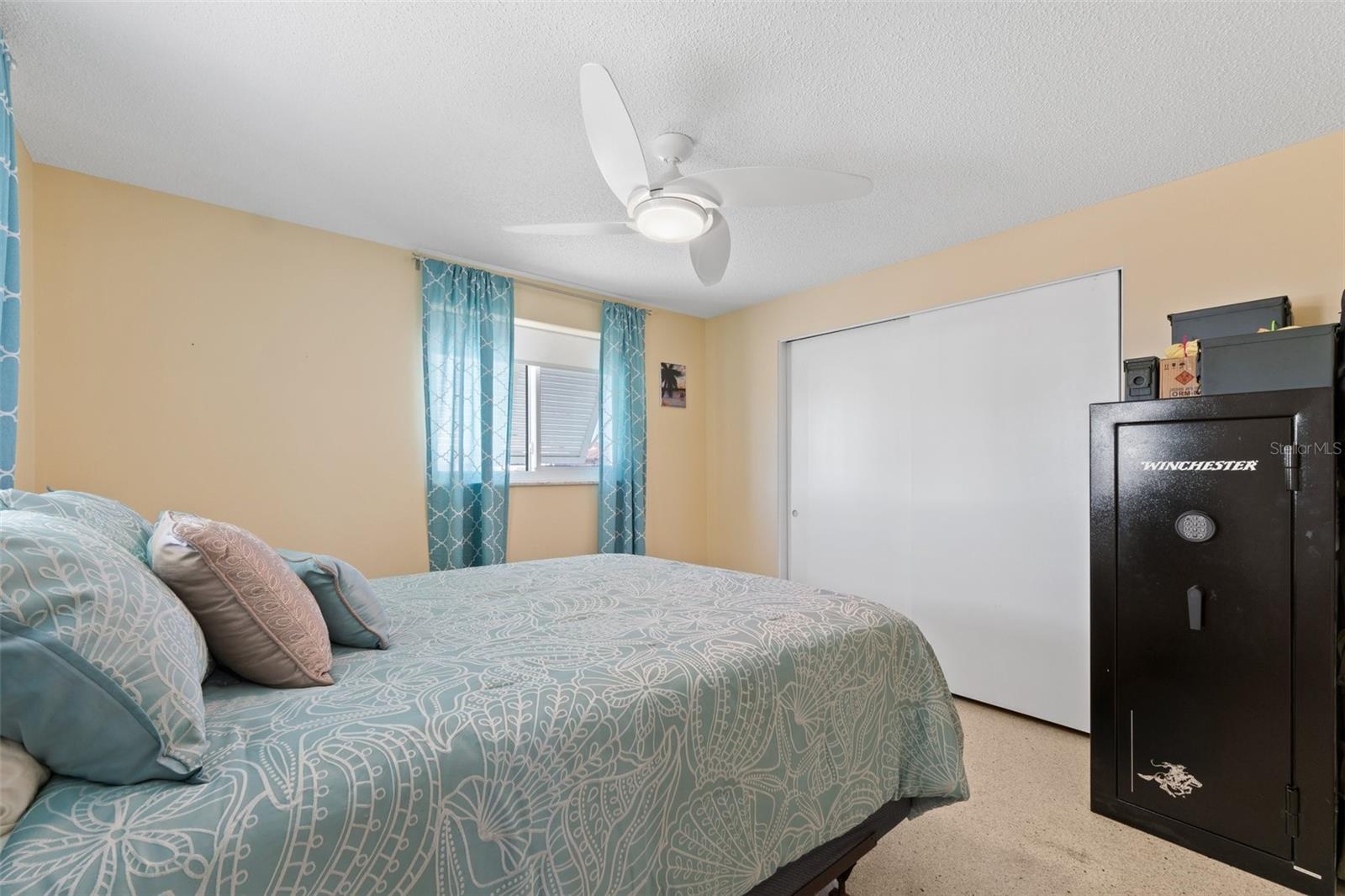 21184 EDGEWATER DR, PORT CHARLOTTE, FL, 33952