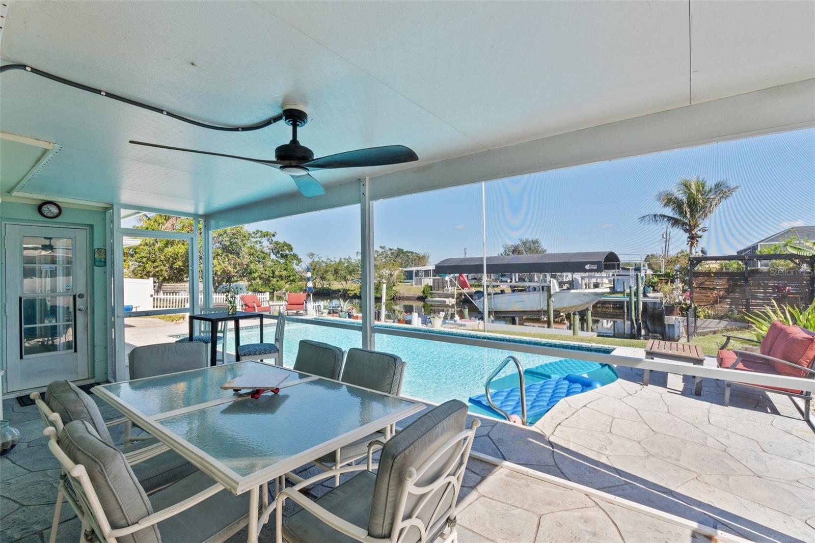 21184 EDGEWATER DR, PORT CHARLOTTE, FL, 33952