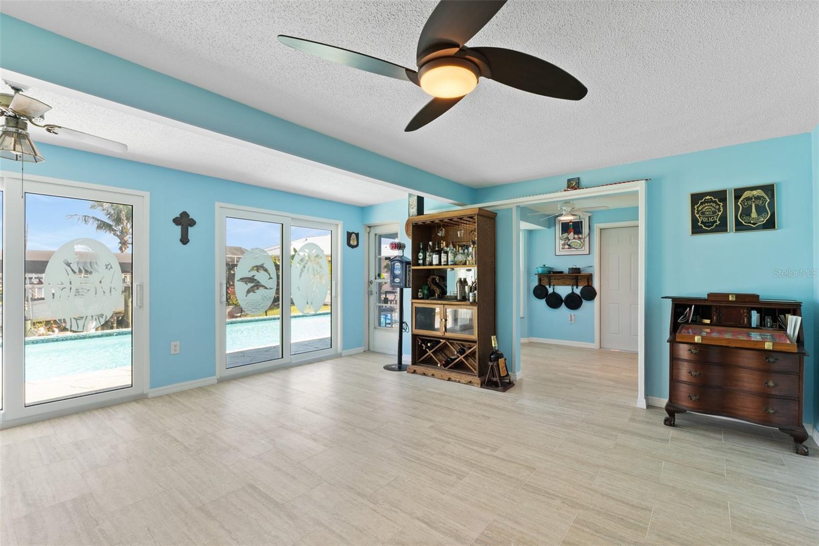 21184 EDGEWATER DR, PORT CHARLOTTE, FL, 33952