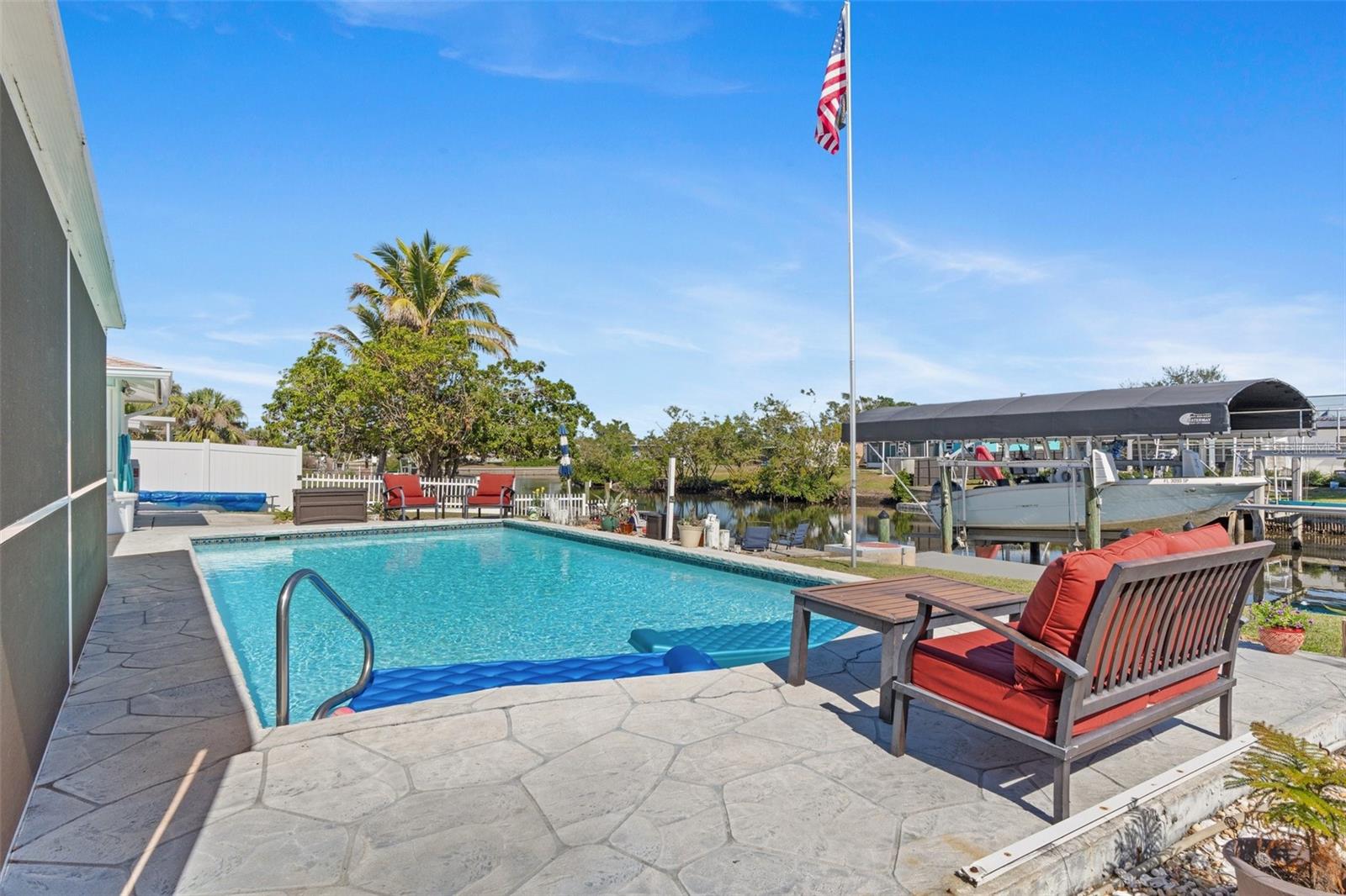 21184 EDGEWATER DR, PORT CHARLOTTE, FL, 33952