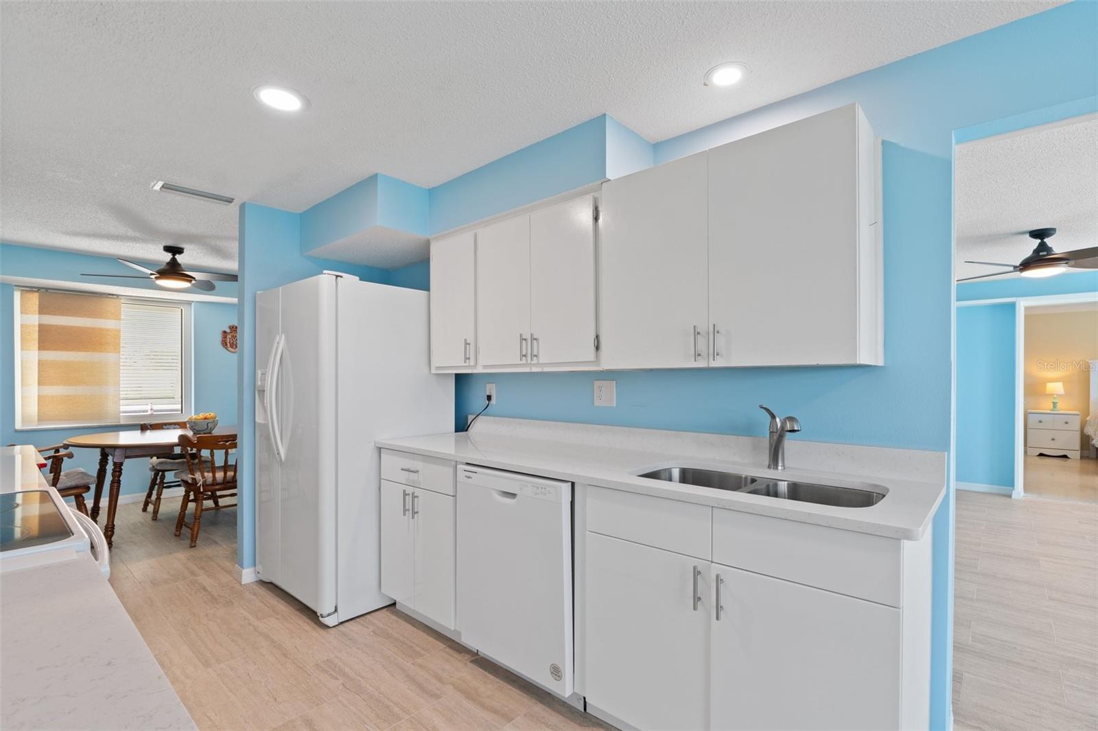 21184 EDGEWATER DR, PORT CHARLOTTE, FL, 33952