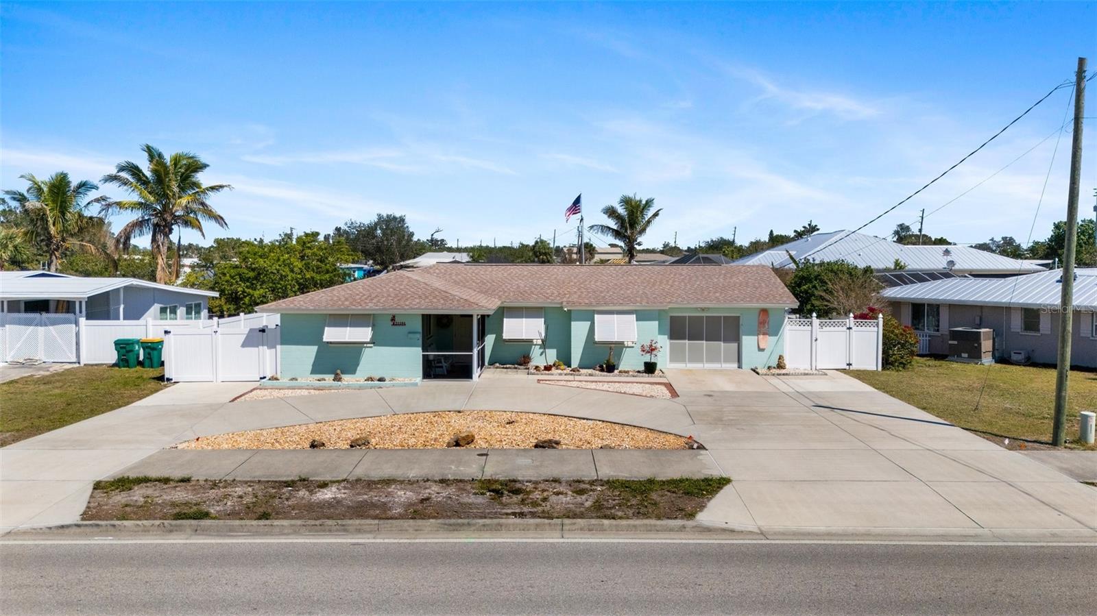 21184 EDGEWATER DR, PORT CHARLOTTE, FL, 33952