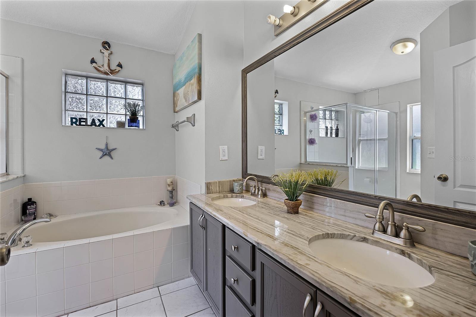 525 GENTLE BREEZE DR, MINNEOLA, FL, 34715