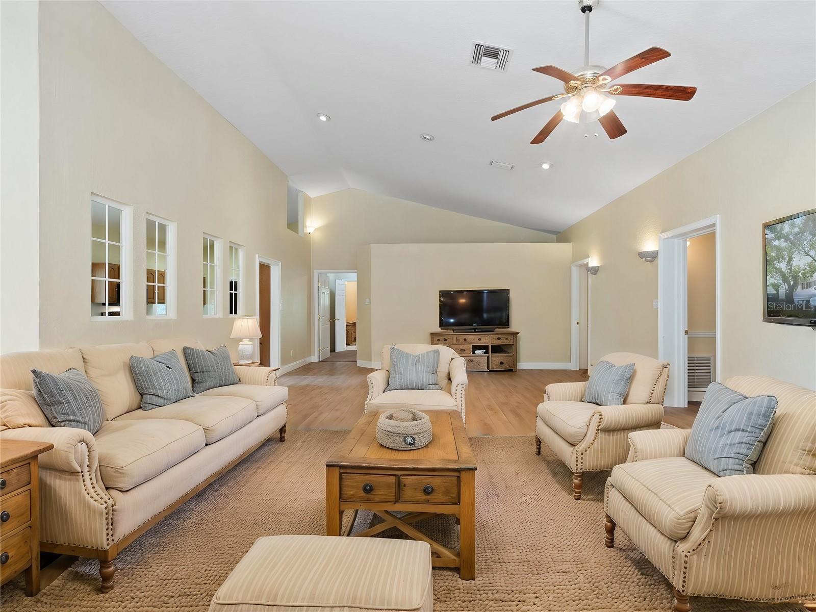 8600 NW 125TH AVE, OCALA, FL, 34482