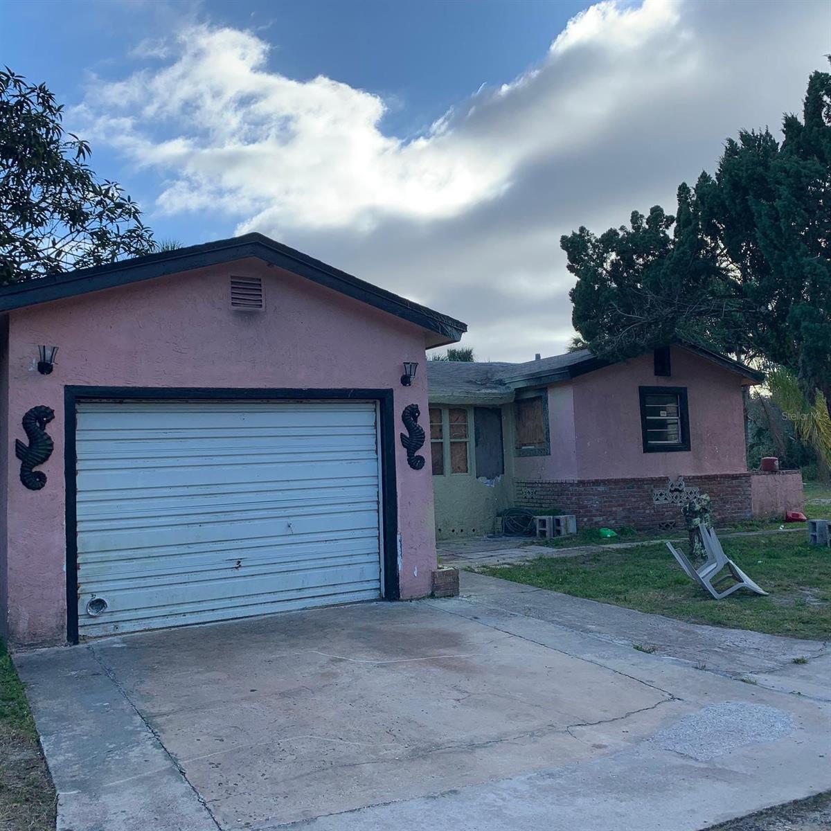 O6281222 Property Photo