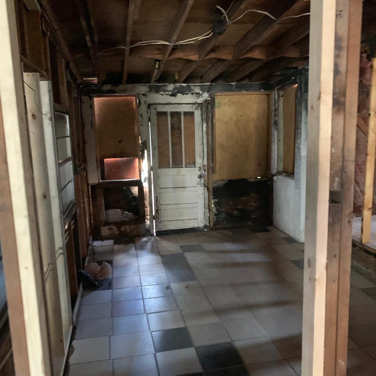 O6281222 Property Photo