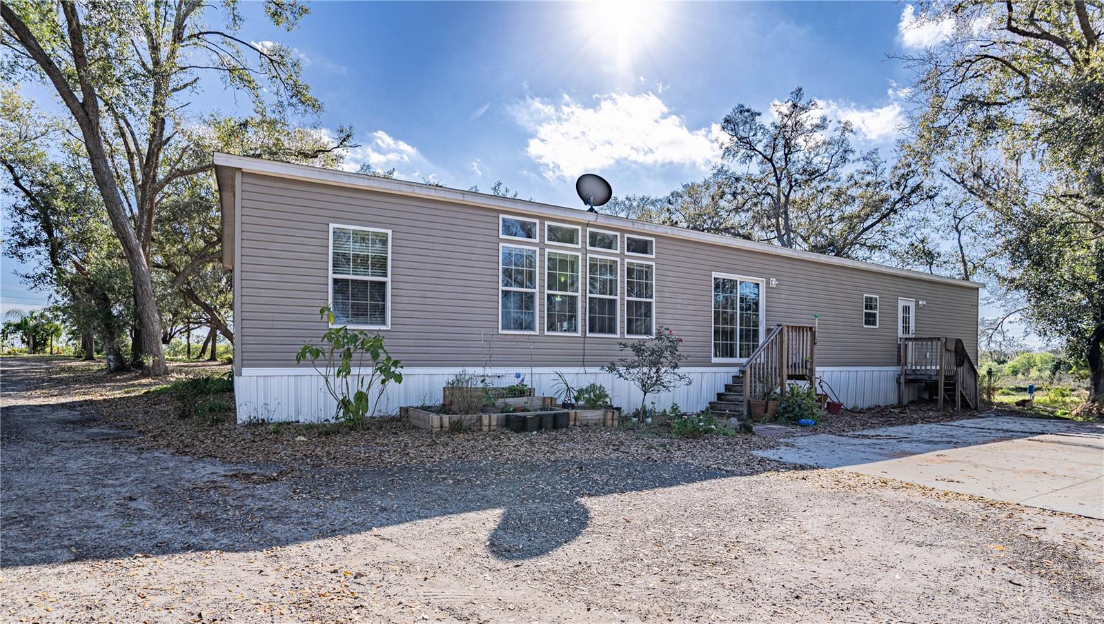 70 W GROVE AVE, LAKE WALES, FL, 33853