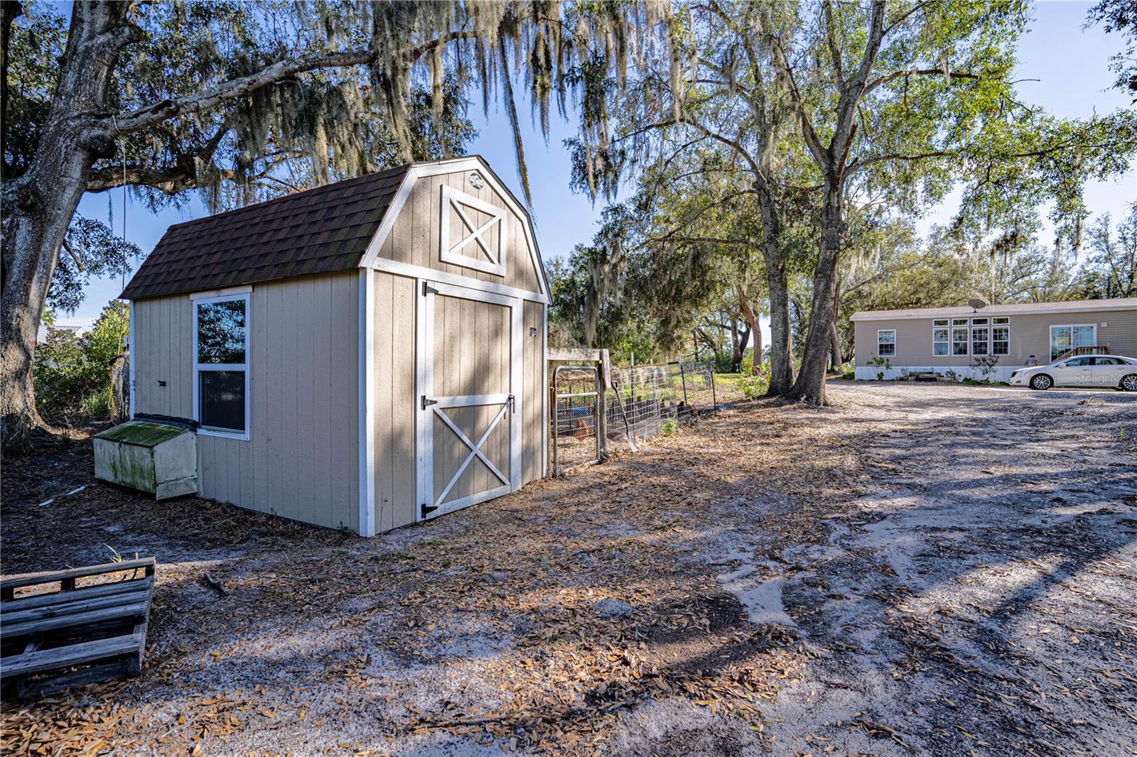 70 W GROVE AVE, LAKE WALES, FL, 33853