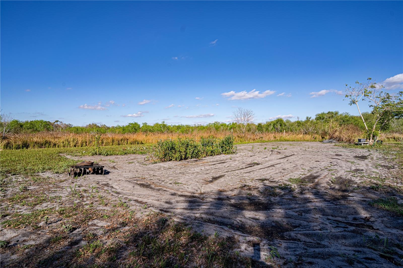 70 W GROVE AVE, LAKE WALES, FL, 33853