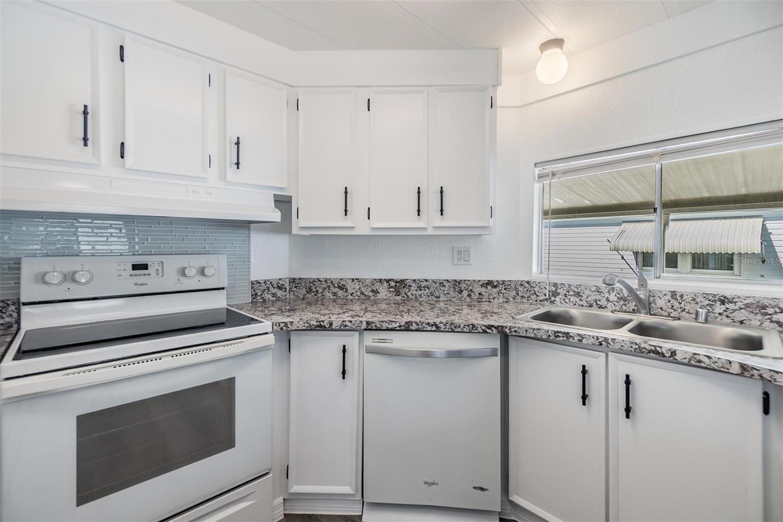 37838 GRANADA AVE, ZEPHYRHILLS, FL, 33541