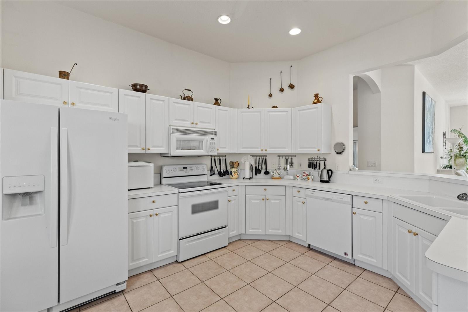 2100 WAWEEP CT, SARASOTA, FL, 34235