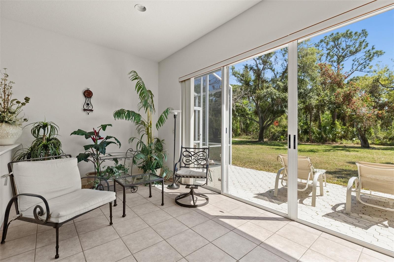 2100 WAWEEP CT, SARASOTA, FL, 34235